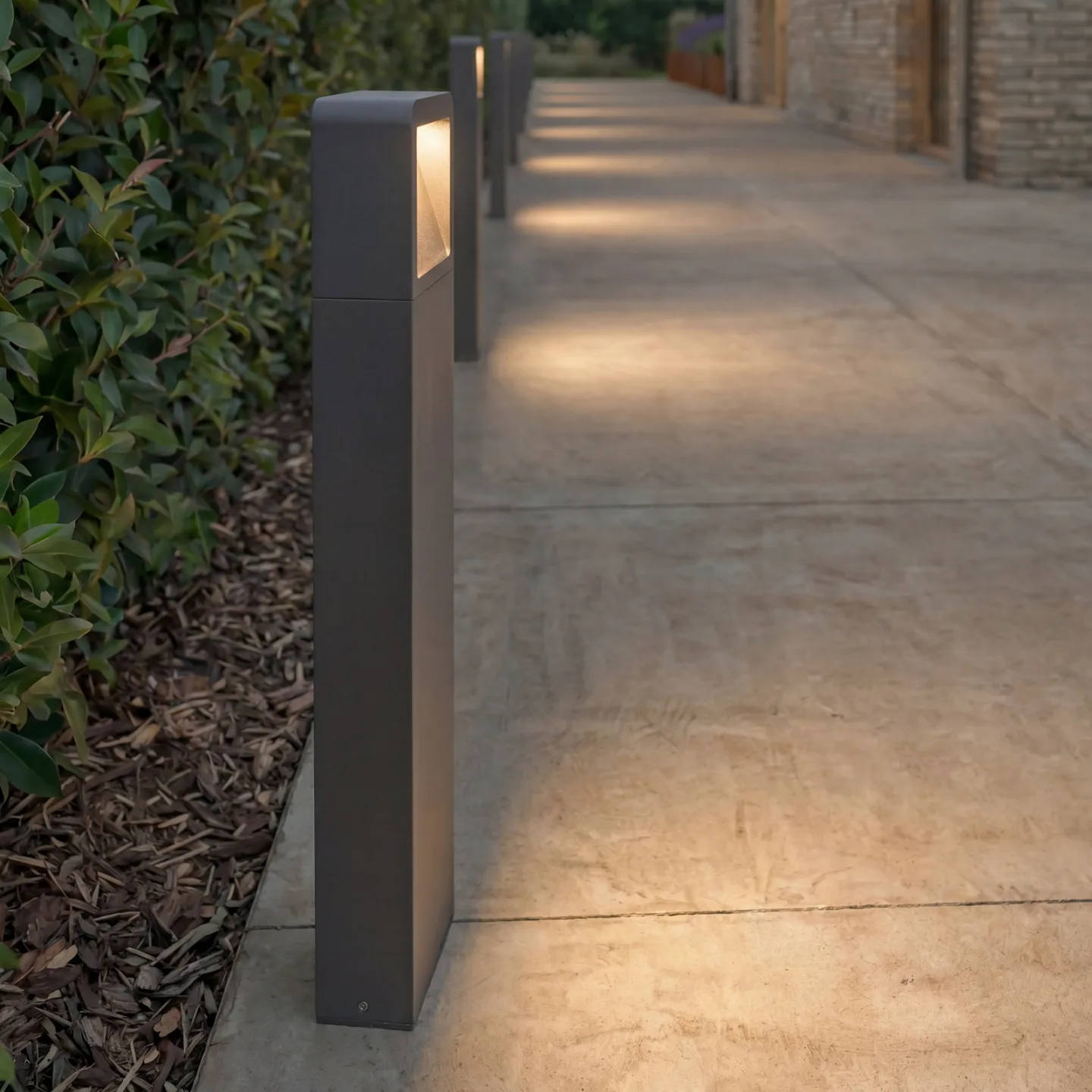 Leya Utendørs Hage Lampe H65 Graphite - Lucande - Terrasse - Moderne - Aluminium - Med en lyskilde