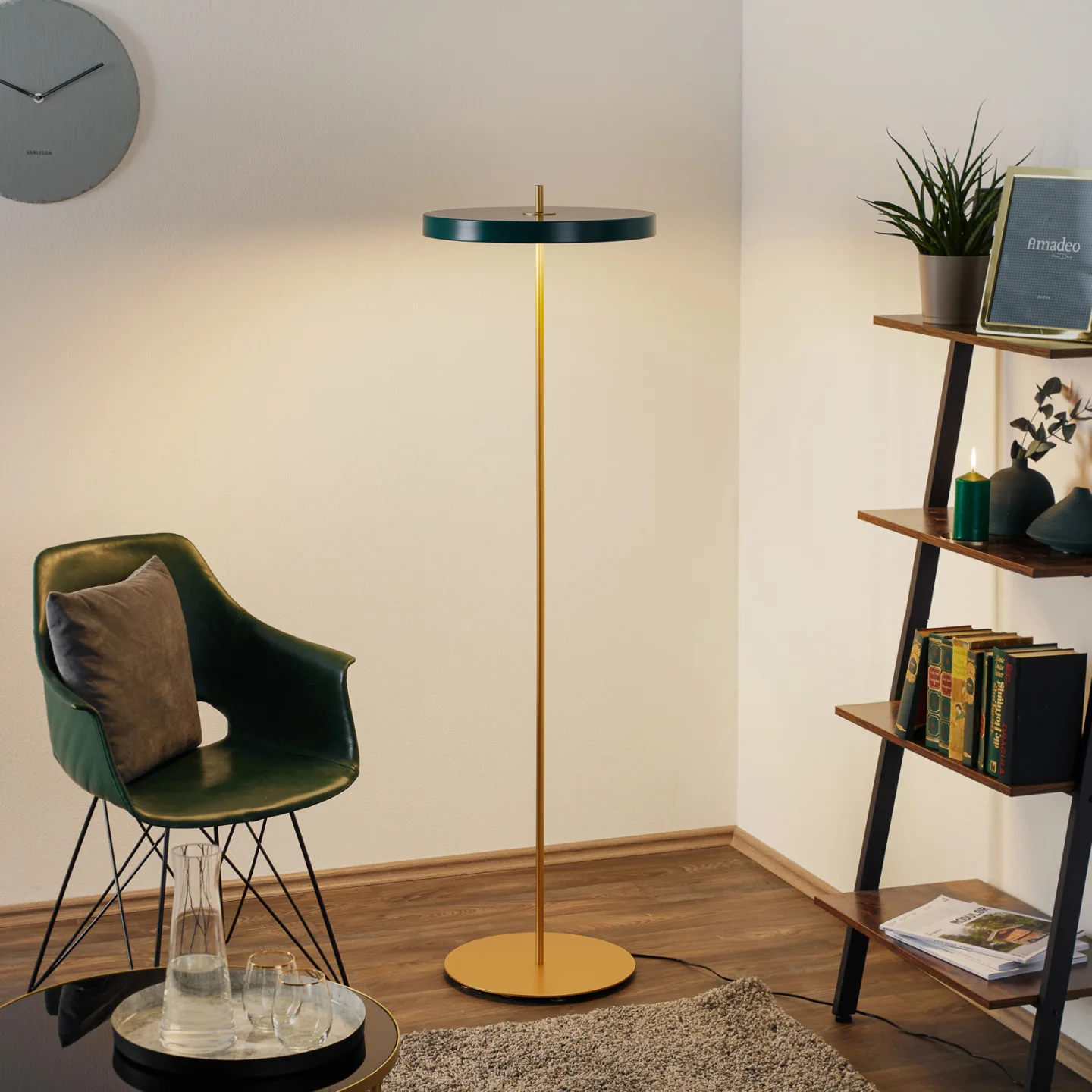 Asteria Gulvlampe Forest Green - UMAGE Asteria Floor - Stue - Design - Metall - Med skjerm