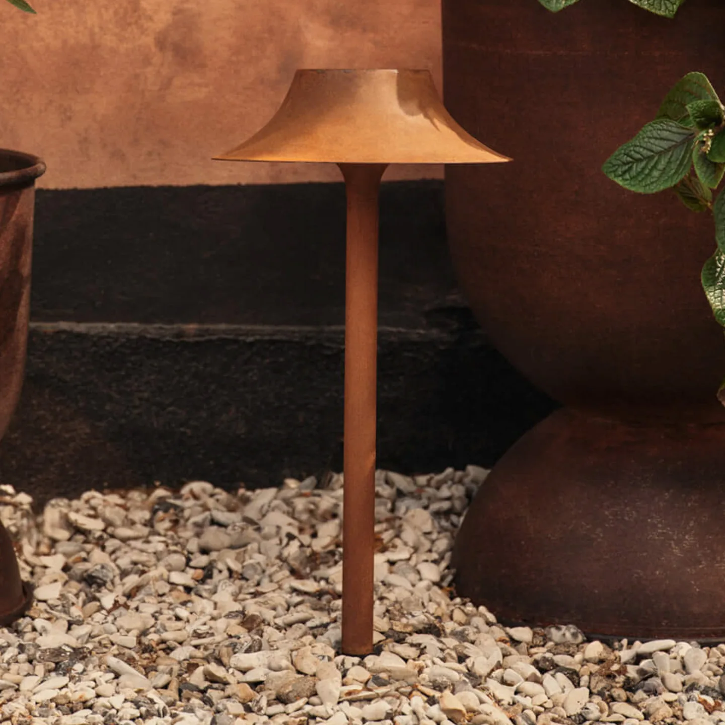 Ferm Living Cortivo Outdoor-Solarleuchte Rust, Ø18x46 cm