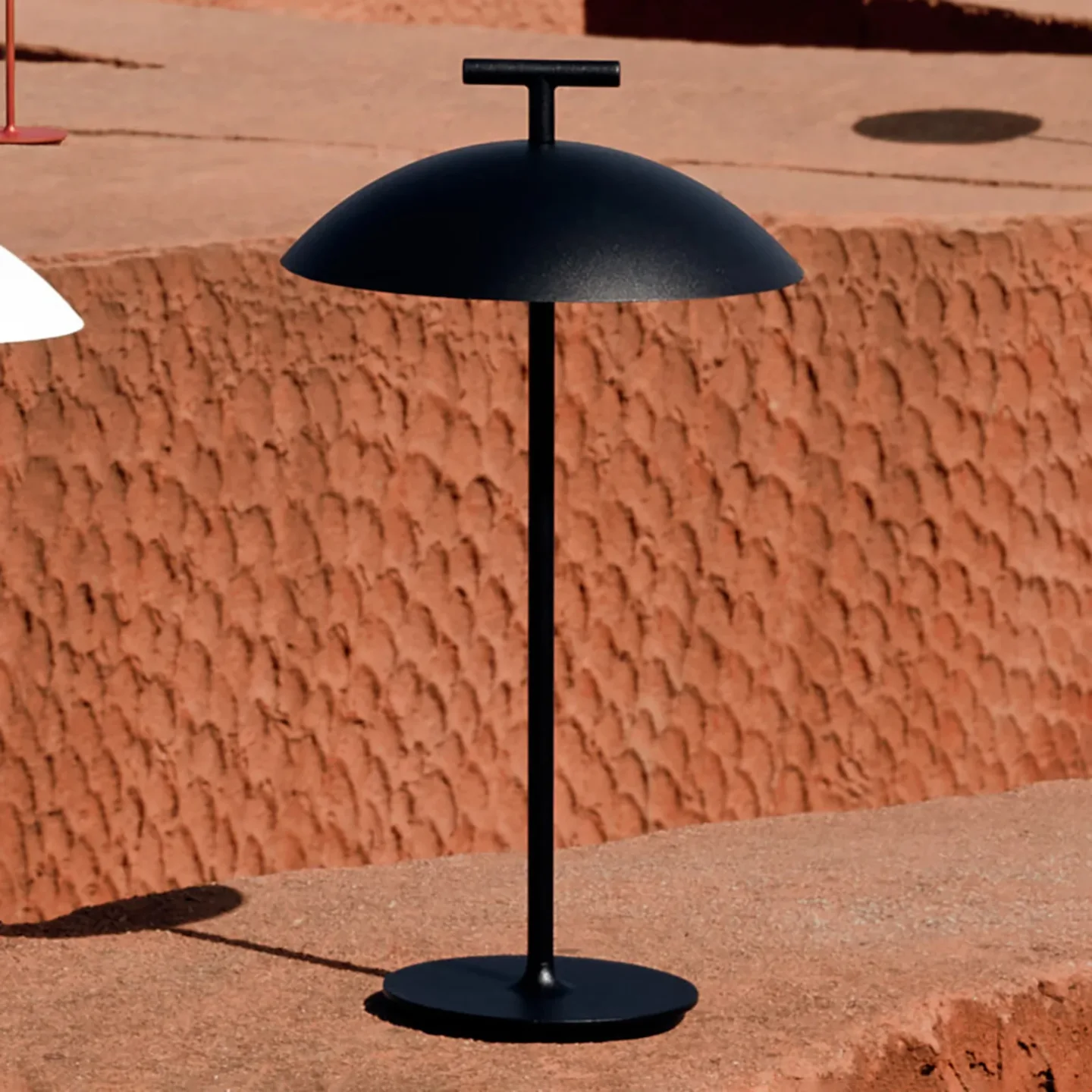 Mini Geen-A Portable Bordlampe Black - Kartell - Stue - Design - Metal - Med skærm