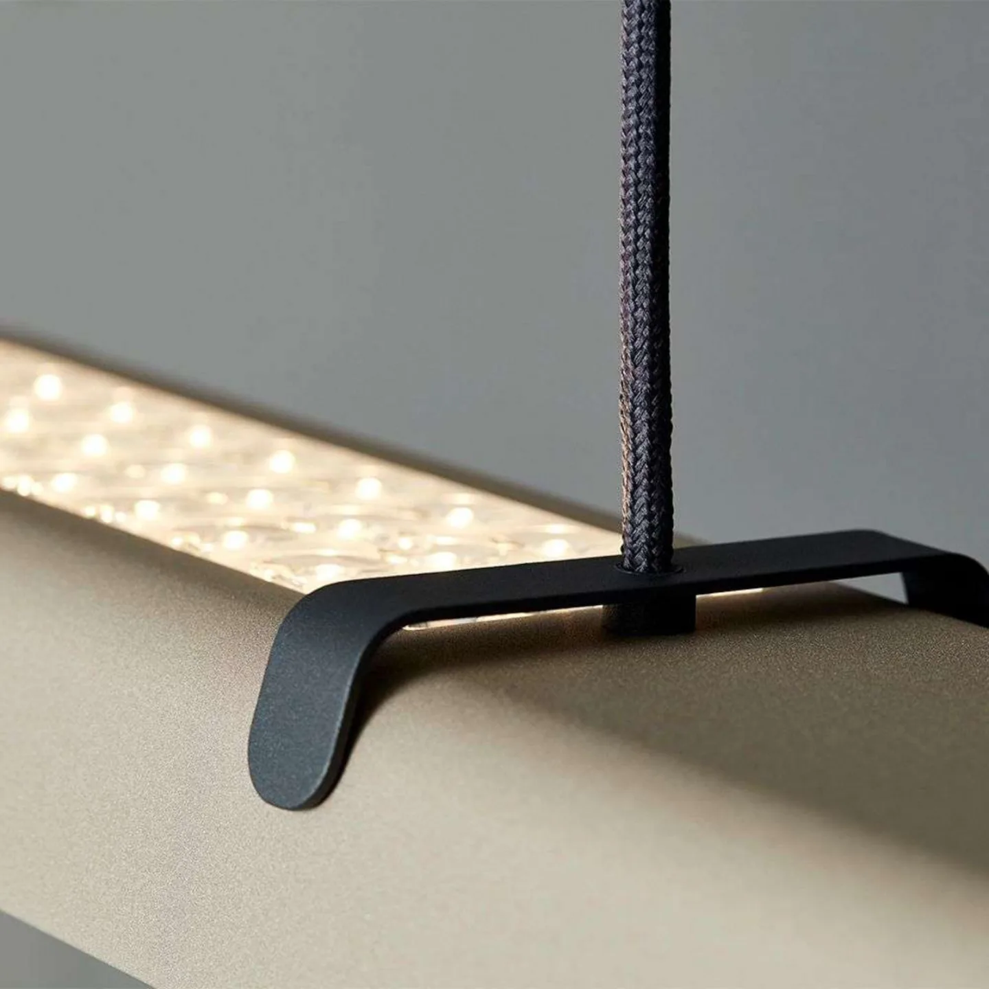 Fold Office G2 LED Pendelleuchte Dim. Up/Down Sand - Belid - Wohnzimmer