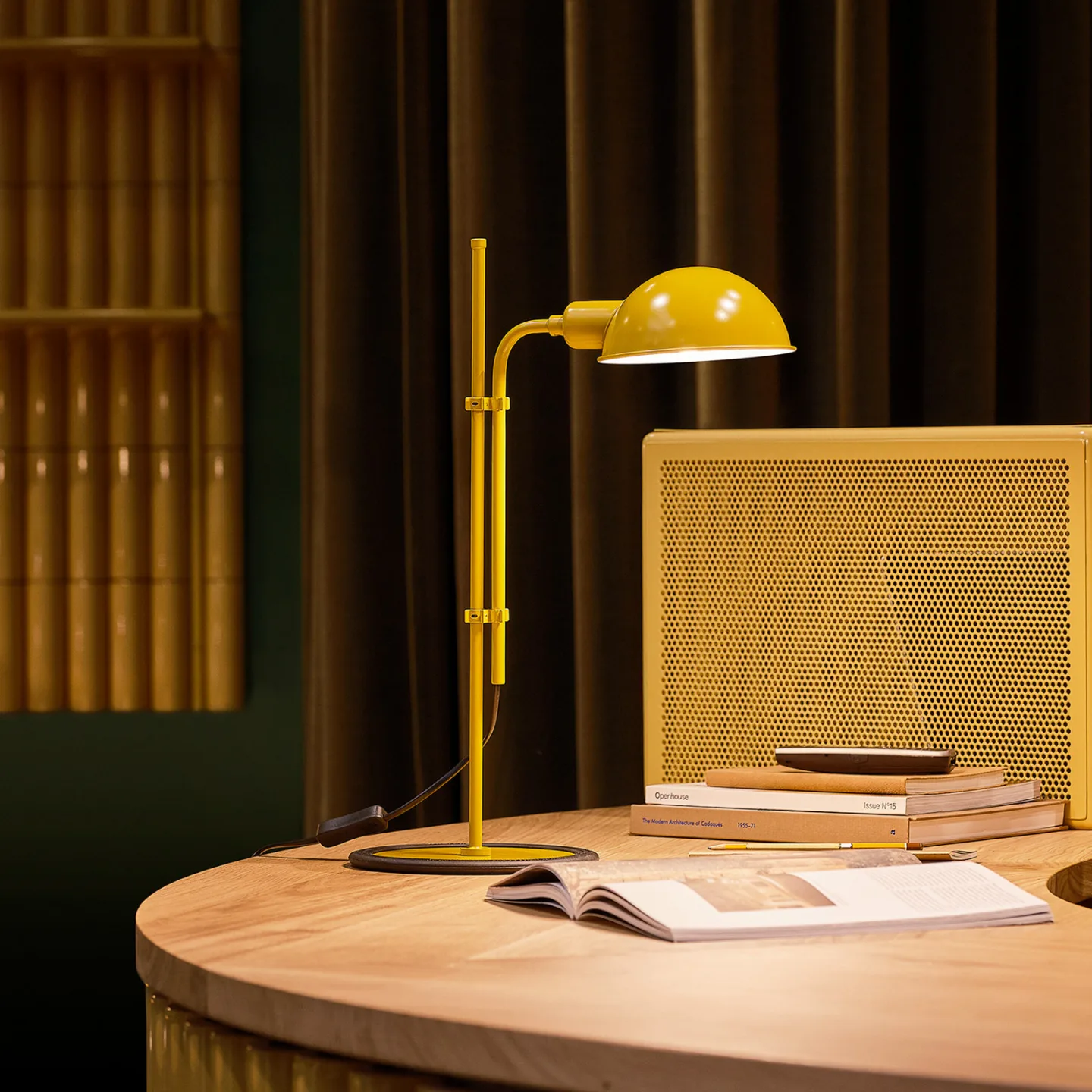 Funiculi Tischleuchte Mustard - Marset Funiculí - Wohnzimmer - Design - Metall - Einflammig