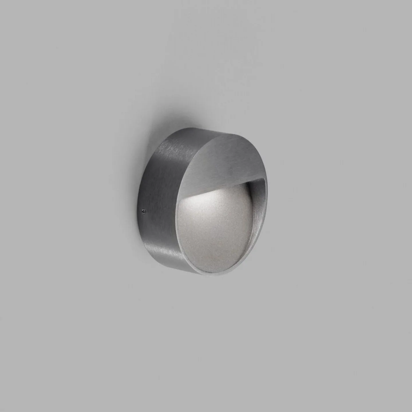 Serious 1 Wandleuchte IP54 2700K Titanium - LIGHT-POINT - Terrasse - Aluminium