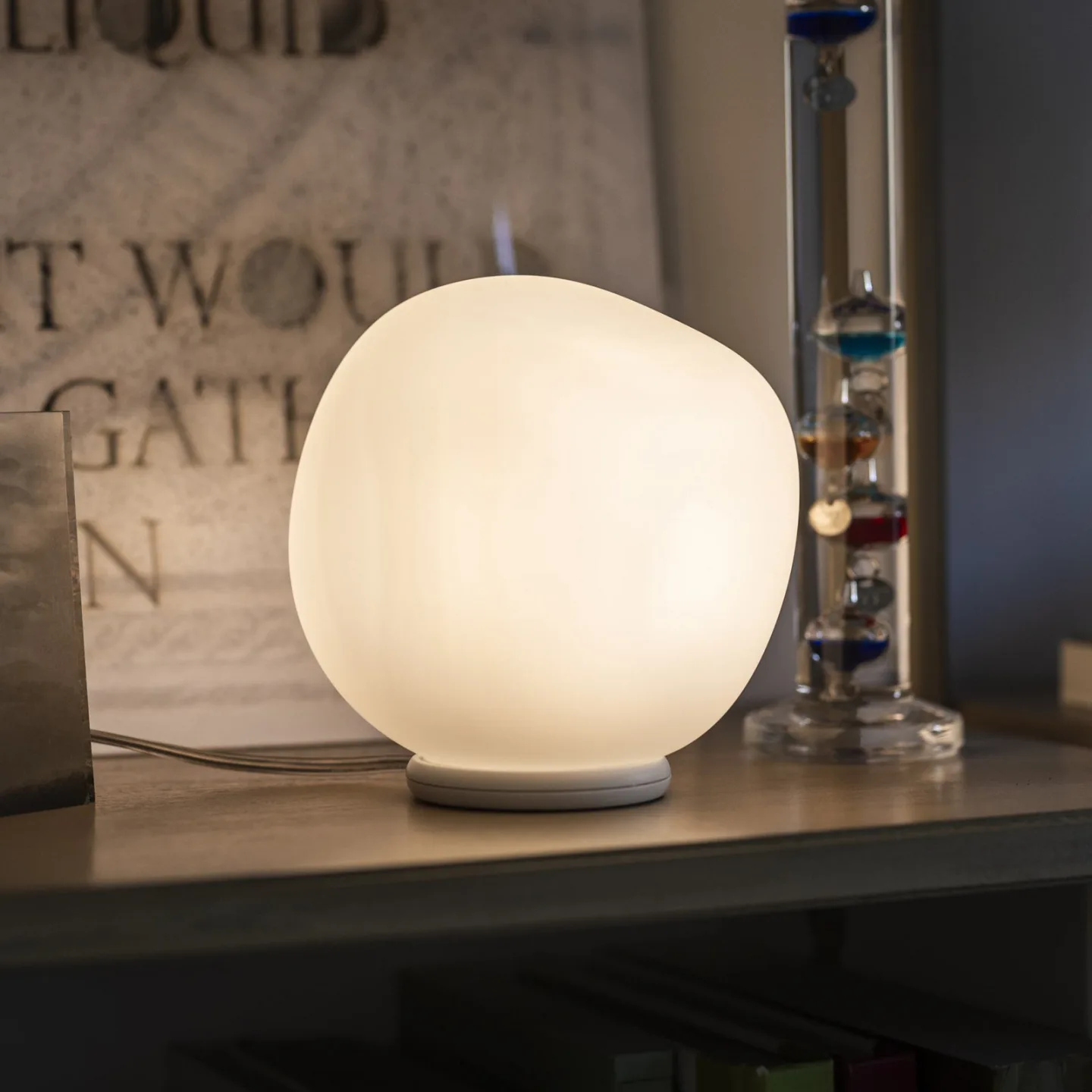 Hoba Piccola bordslampa, Ø 13 cm, dimbar, glas - Foscarini - Vardagsrum - Design - Klot