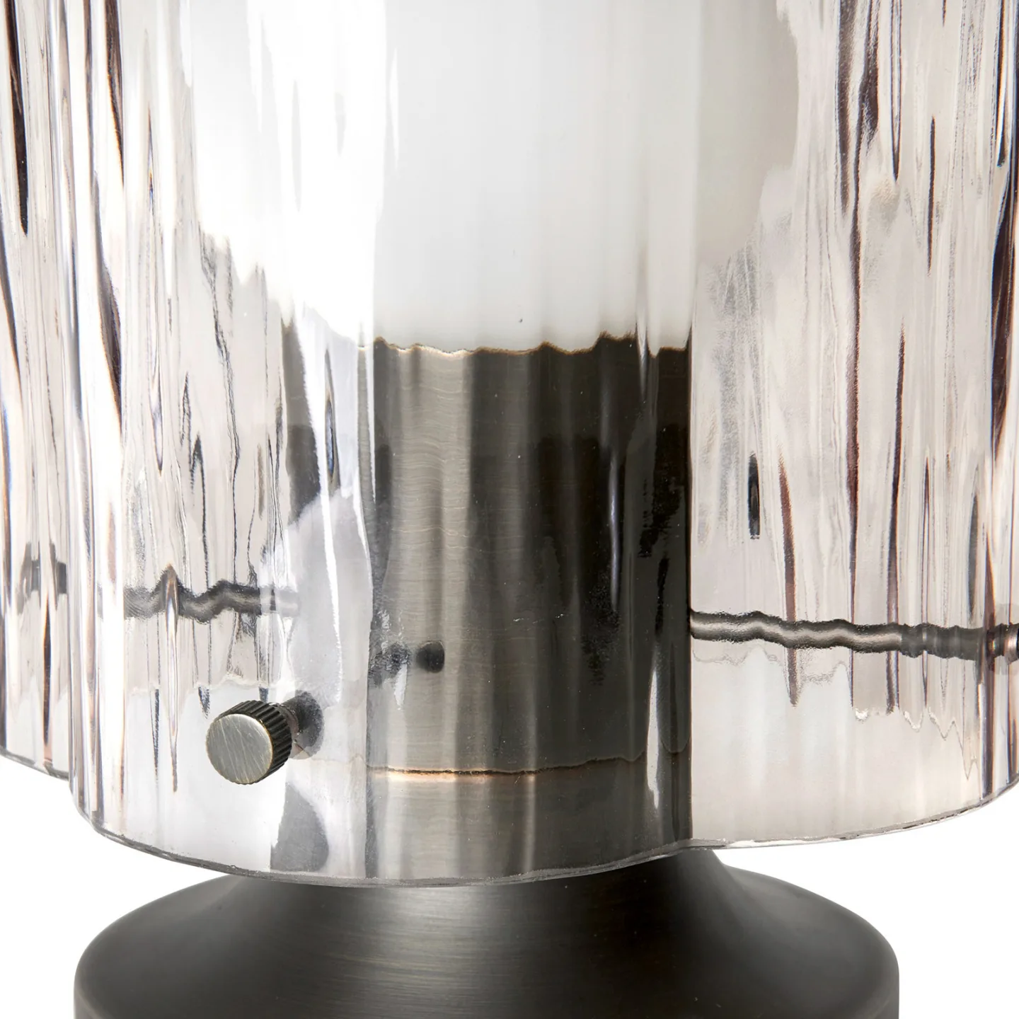 Hans bordlampe Smoke/Antique Brass - Gubi Seine - Stue - Design - Glas - Med én lyskilde