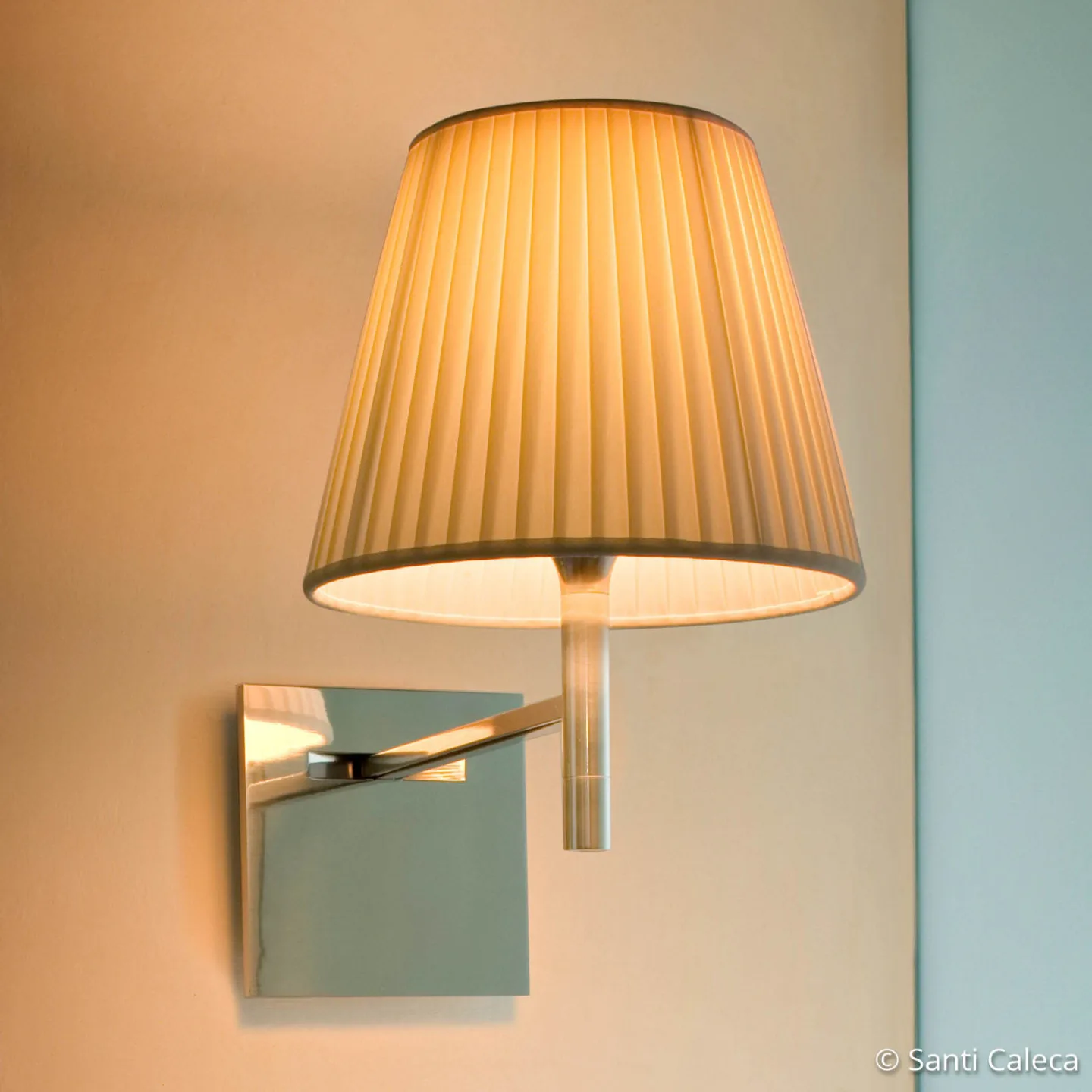 Flos KTribe W Wandleuchte Aluminium-Textilschirm