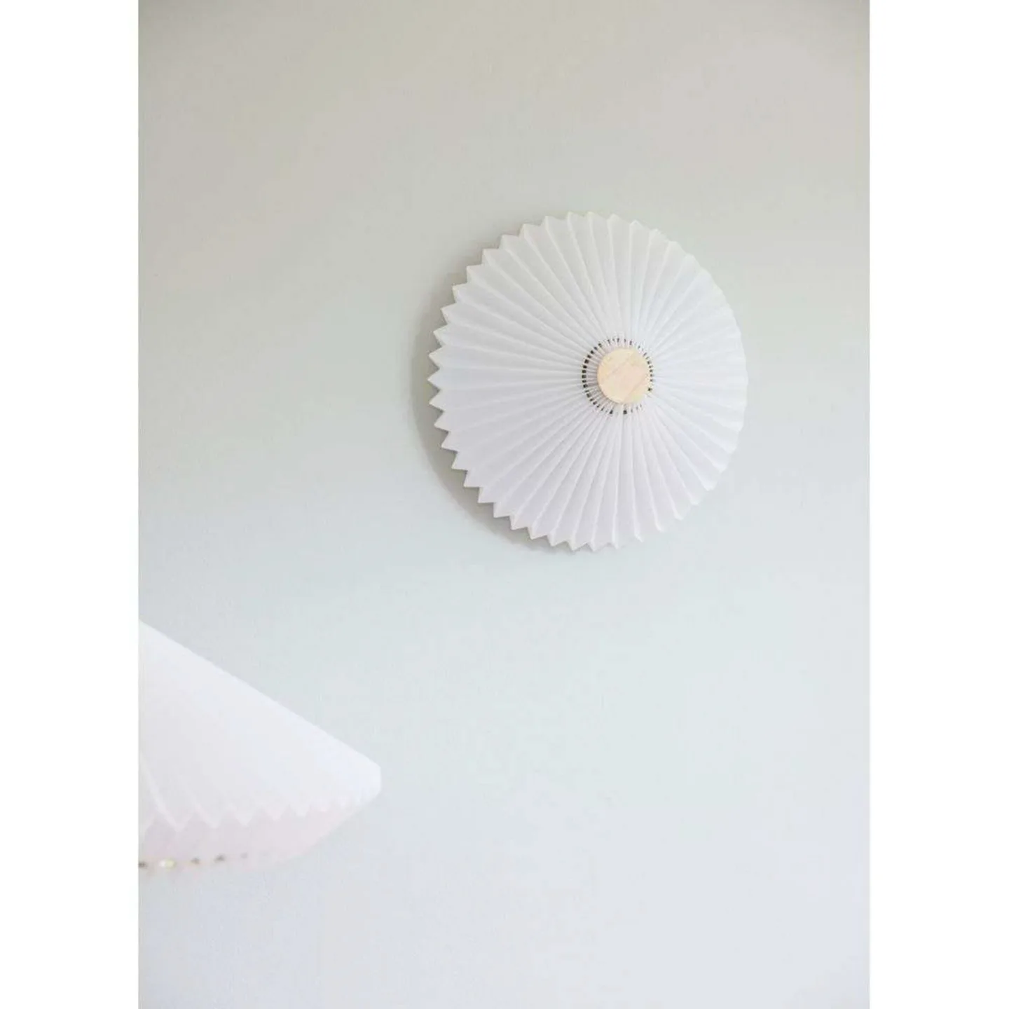 Paris Loftlampe Ø40 Clean White/Antique - Halo Design - Messing