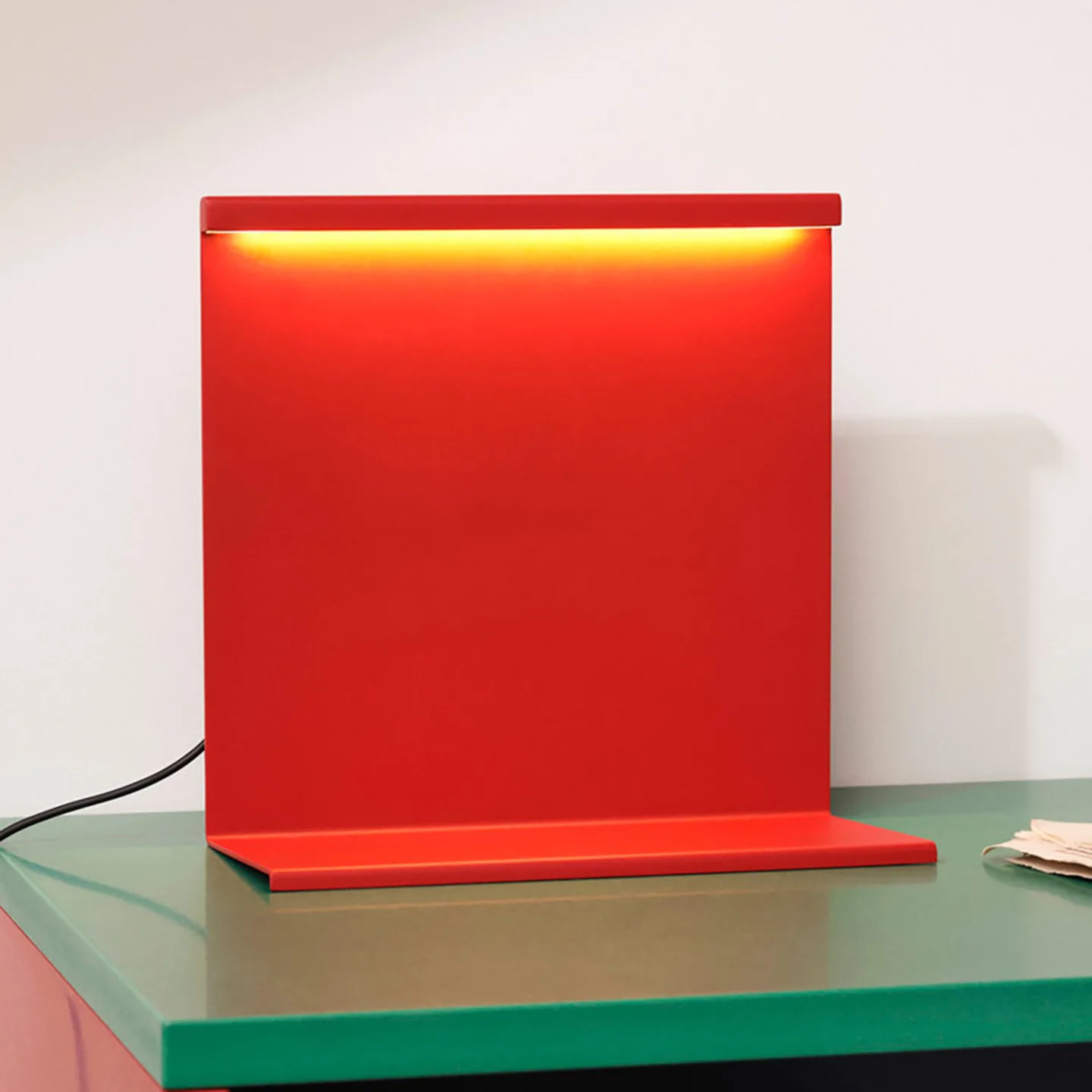 LBM Tischleuchte Tomato Red - HAY - Wohnzimmer - Design - Metall