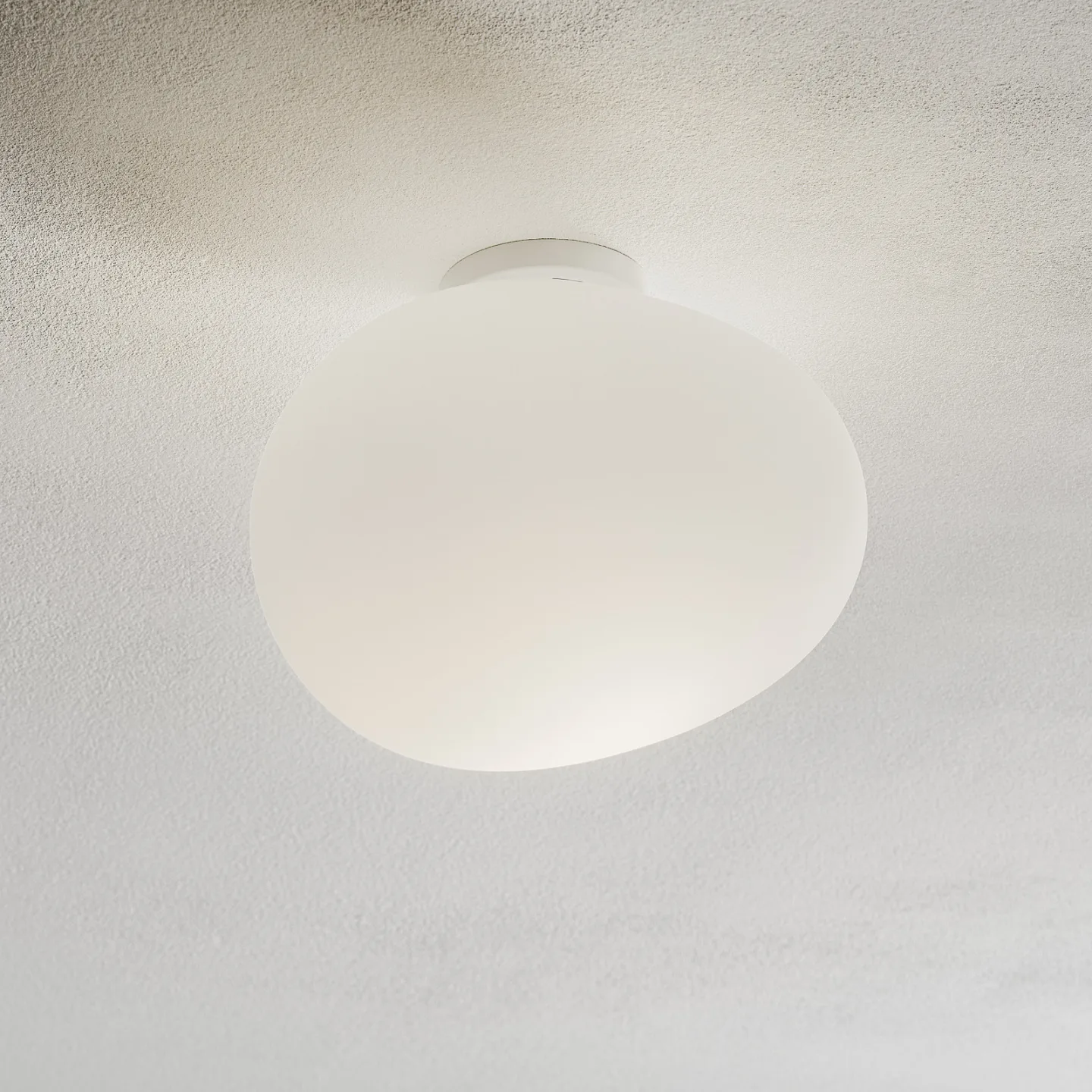 Gregg Media væg-/loftlampe, hvid - Foscarini - Stue - Design - Glas - Kugle