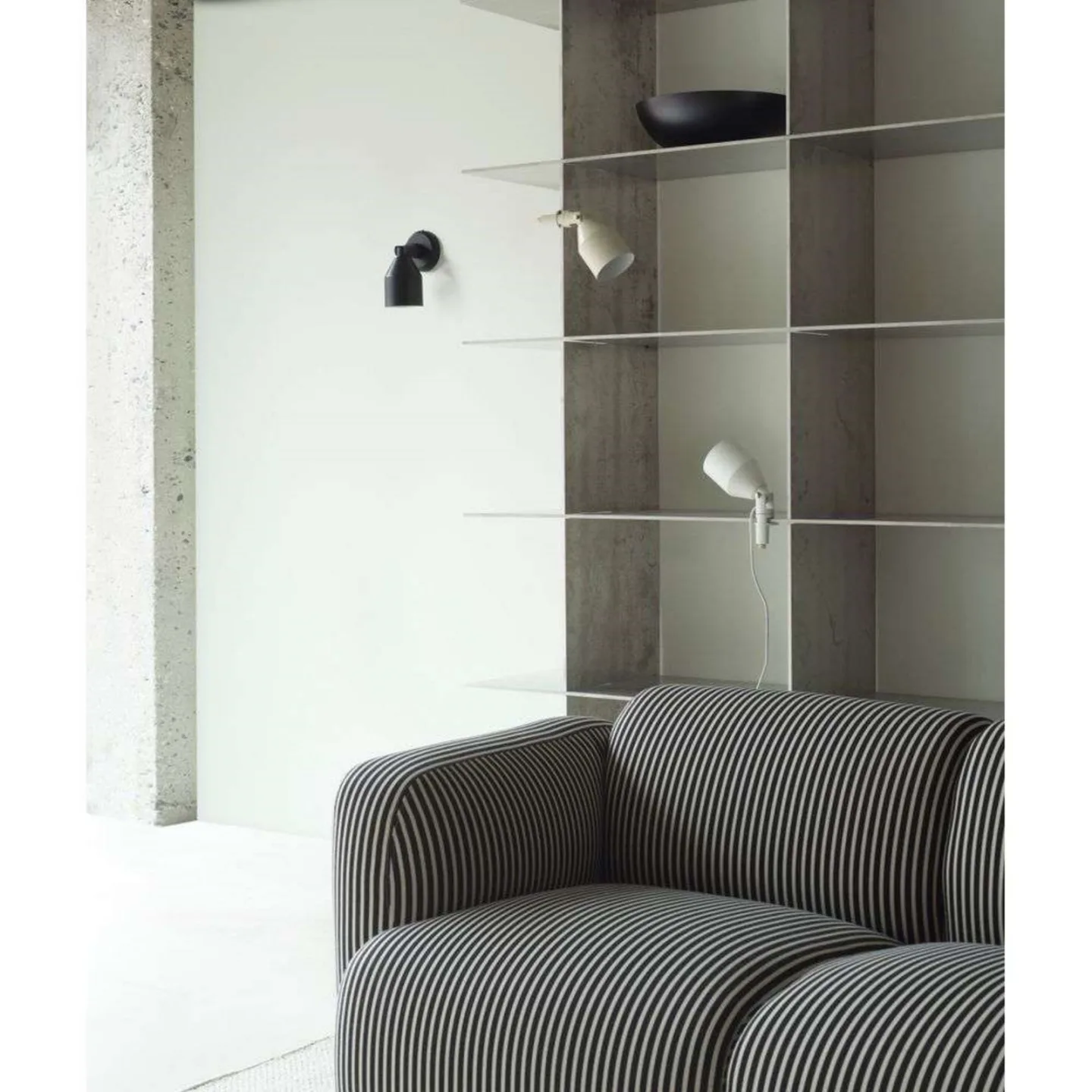 Klip Wandleuchte Black - Normann Copenhagen - Wohnzimmer - Metall