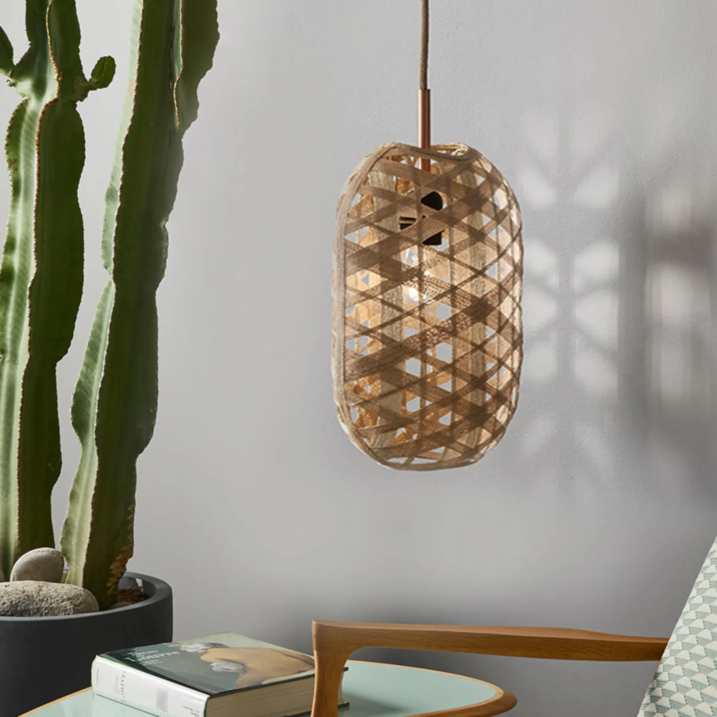 Capsule Pendel S Neutral - Forestier Capsule S - Stue - Design - Bambus - Med en lyskilde