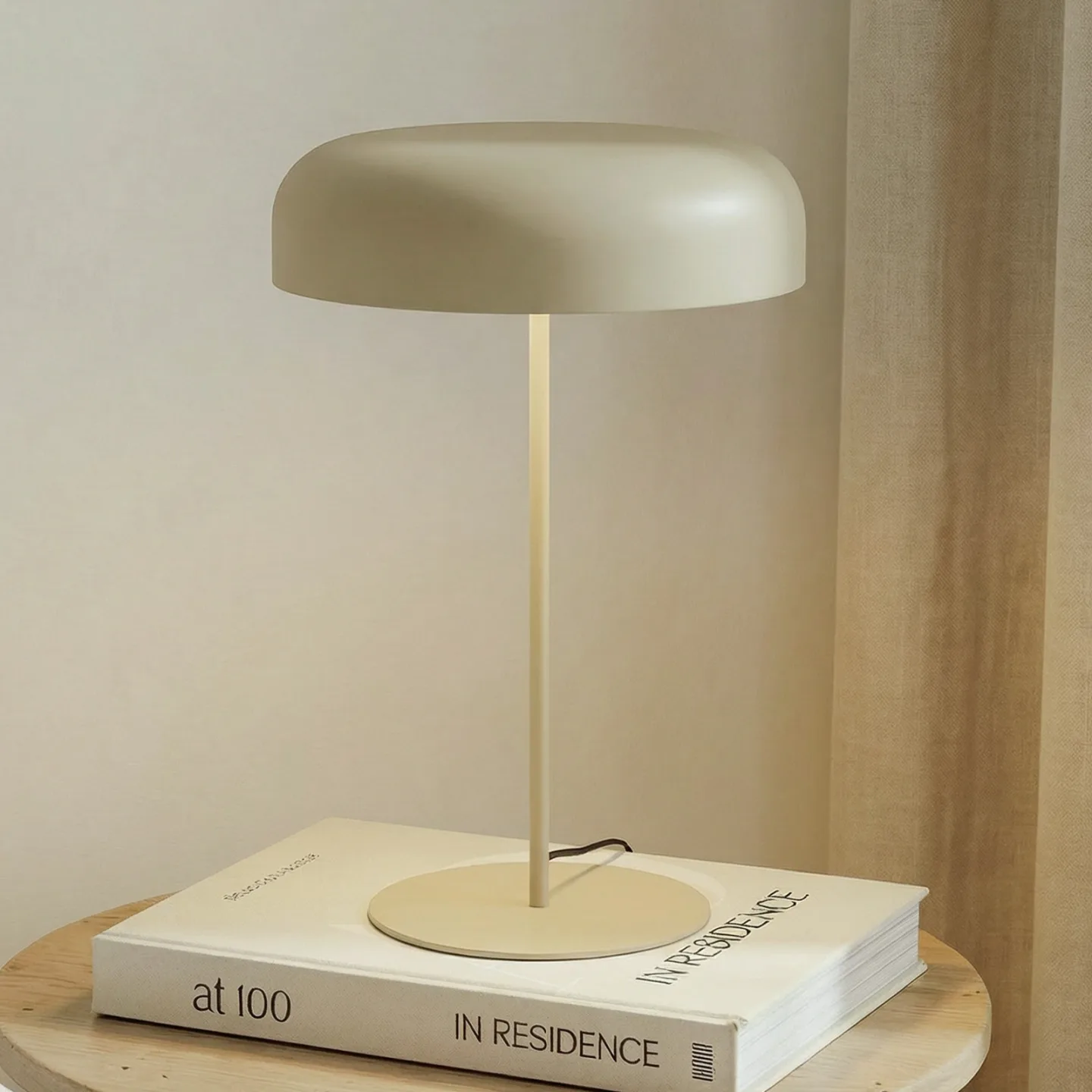 Edion Tischleuchte Beige - Lindby - Wohnzimmer - Modern - Metall - Mit Schirm
