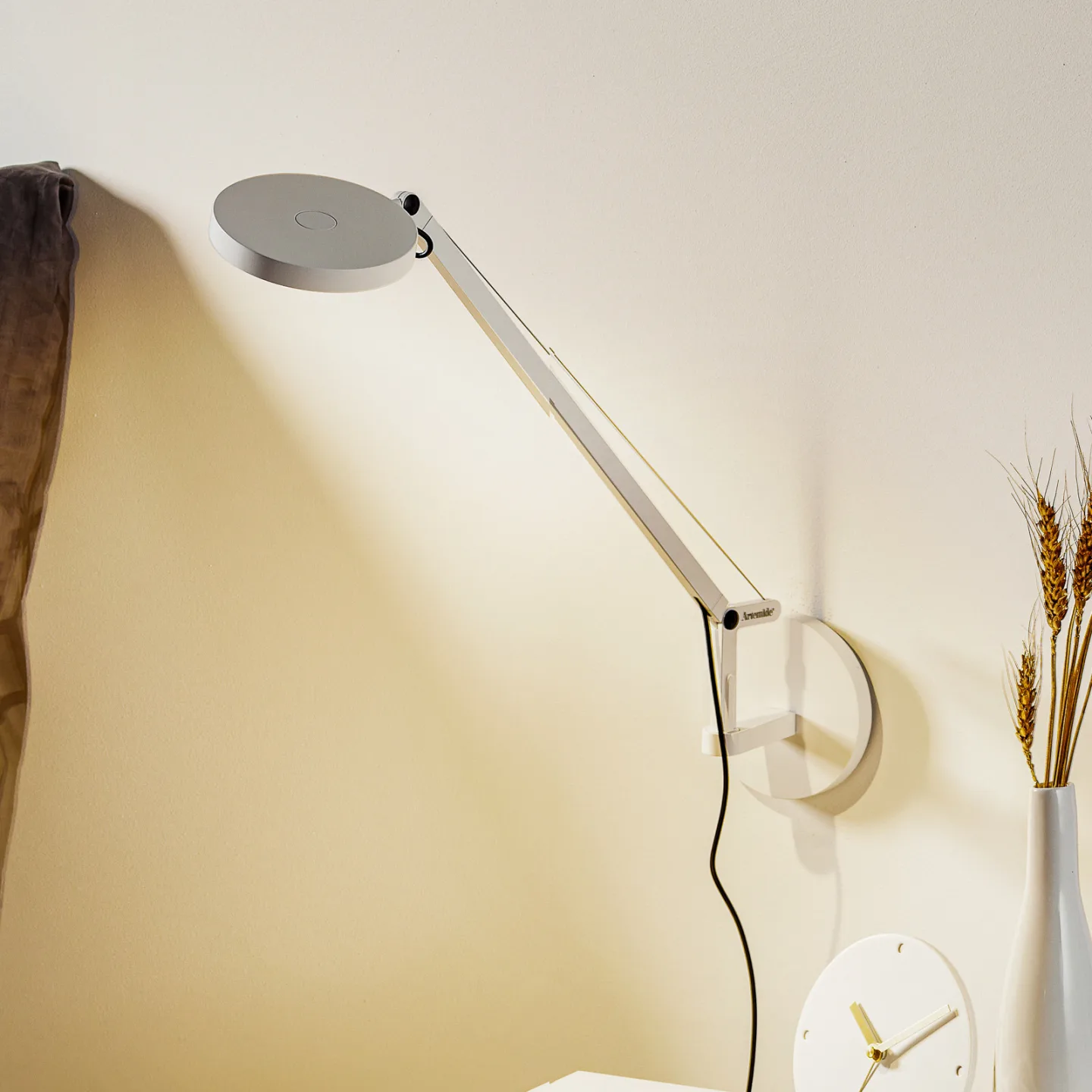 Demetra Micro W 2700K Vägglampa Vit - Artemide - Arbetsrum / hemkontor - Design - Metall - Med en ljuskälla