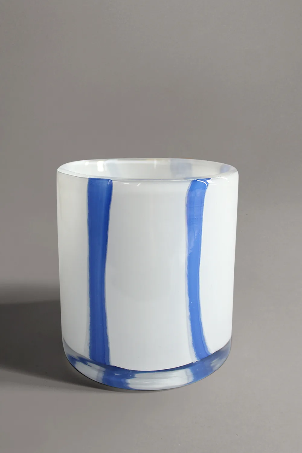 Lysestake S - Zuri (hvit/blå) (Størrelse: 8 x 8 cm)