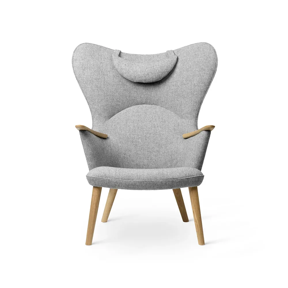 Carl Hansen & Søn CH78 Mama Bear fåtölj Hallingdal 130 tyg-oljad ek