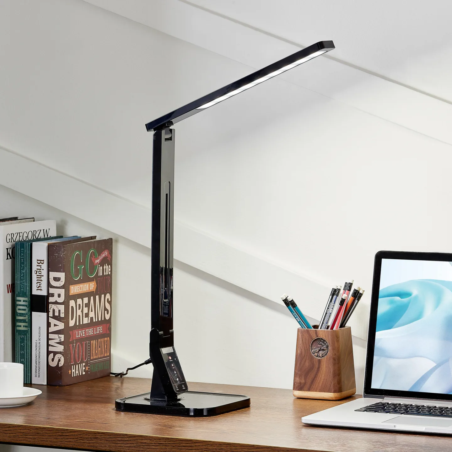 Lindby LED-Schreibtischleuchte Eleni, schwarz, CCT, dimmbar - Arbeitszimmer / Büro - Modern - Kunststoff - Eckig