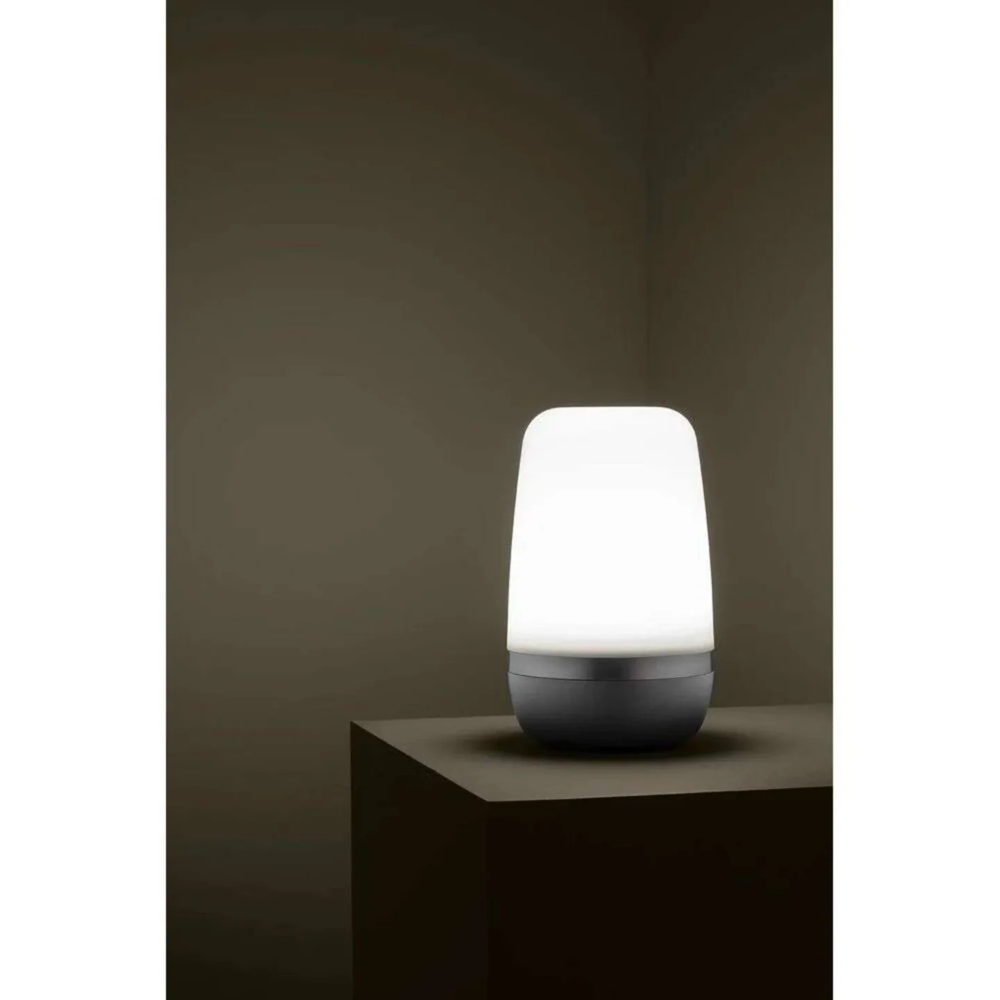 Spirit Portable Außenleuchte XL Warm Gray - Blomus - Terrasse - Kunststoff