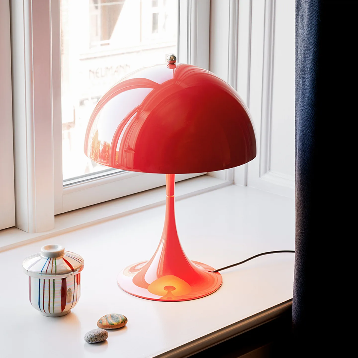 Panthella 250 Tischleuchte Coral - Louis Poulsen Panthella Mini - Wohnzimmer - Design - Metall - Mit Schirm