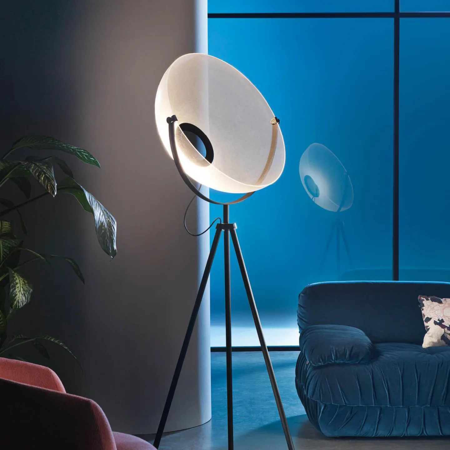 Demi Moon LED-Stehleuchte, schwarz, Höhe 196 cm - Stilnovo - Wohnzimmer - Design - Aluminium - Dreibein