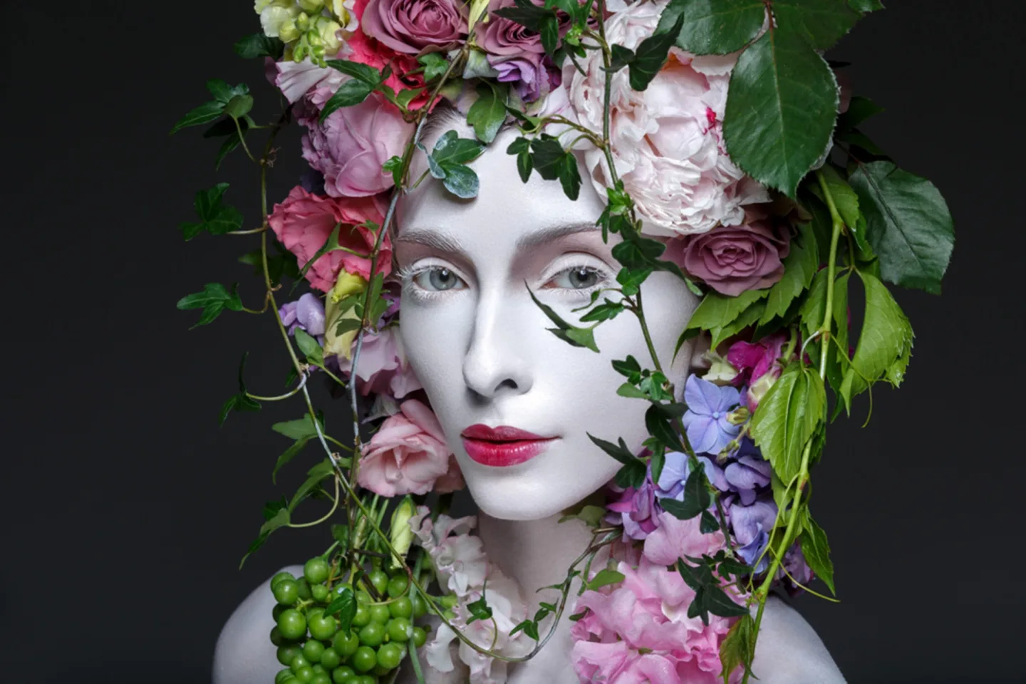 image LAND Alubild Schönheit mit Blumen | Schubiger Möbel