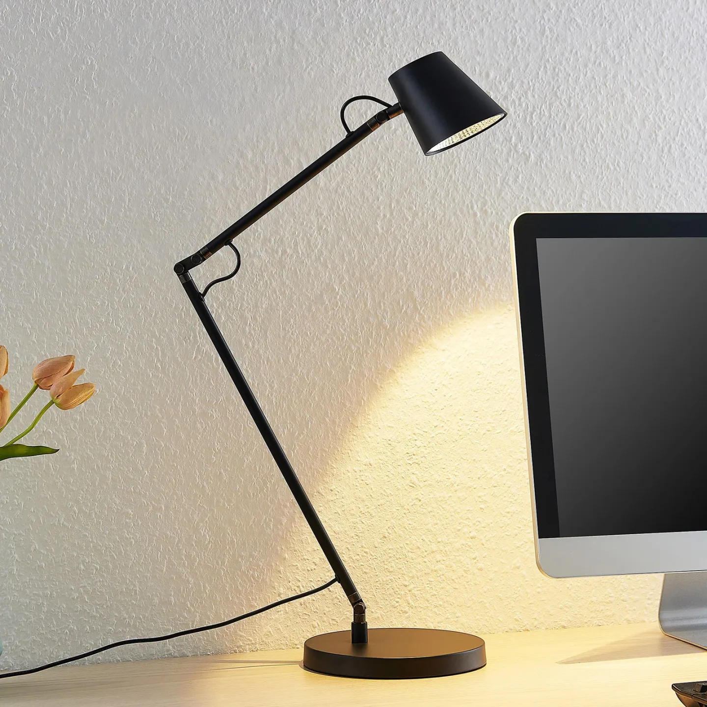 Tarris LED Bordlampe Black - Lucande - Kontor / arbejdsværelse - Moderne - Metal - Med én lyskilde