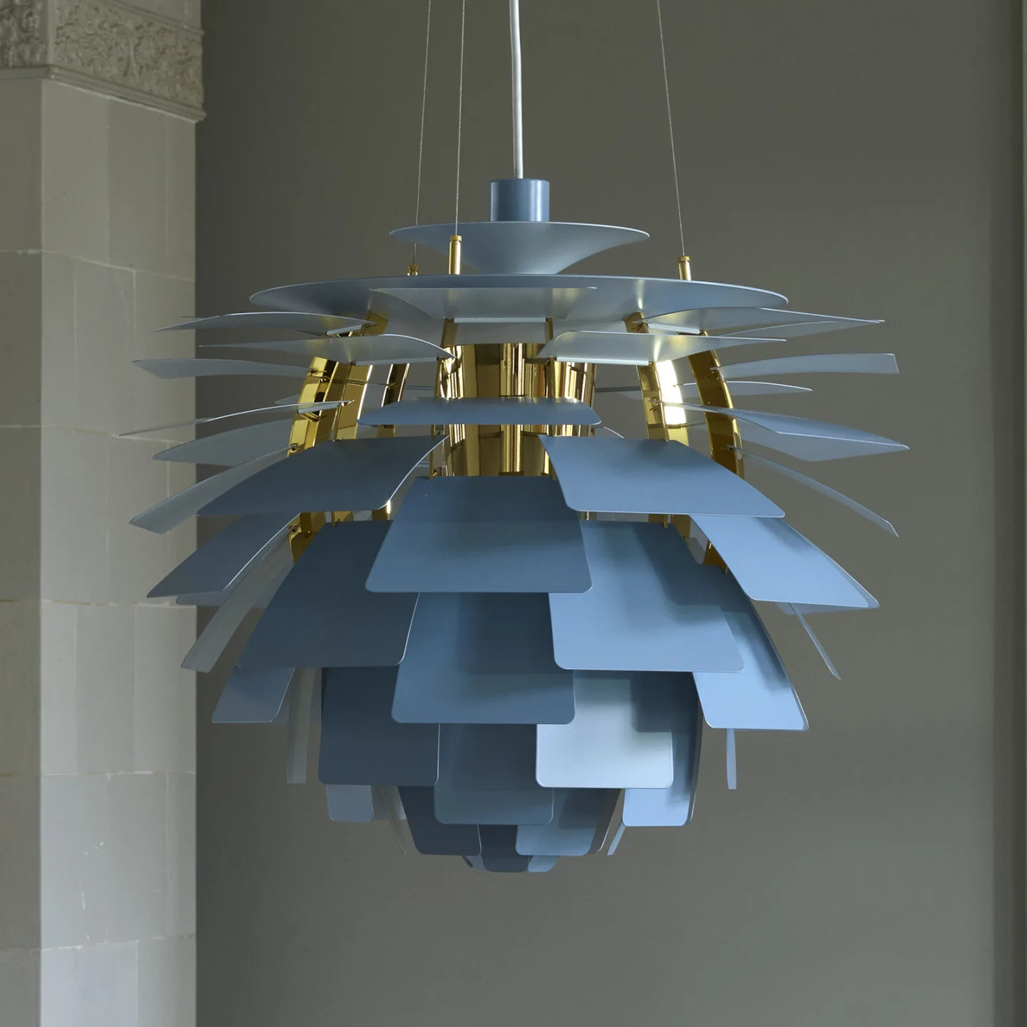 Louis Poulsen PH Artichoke Pendelleuchte Ø48cm Dusty blue-brass metallised