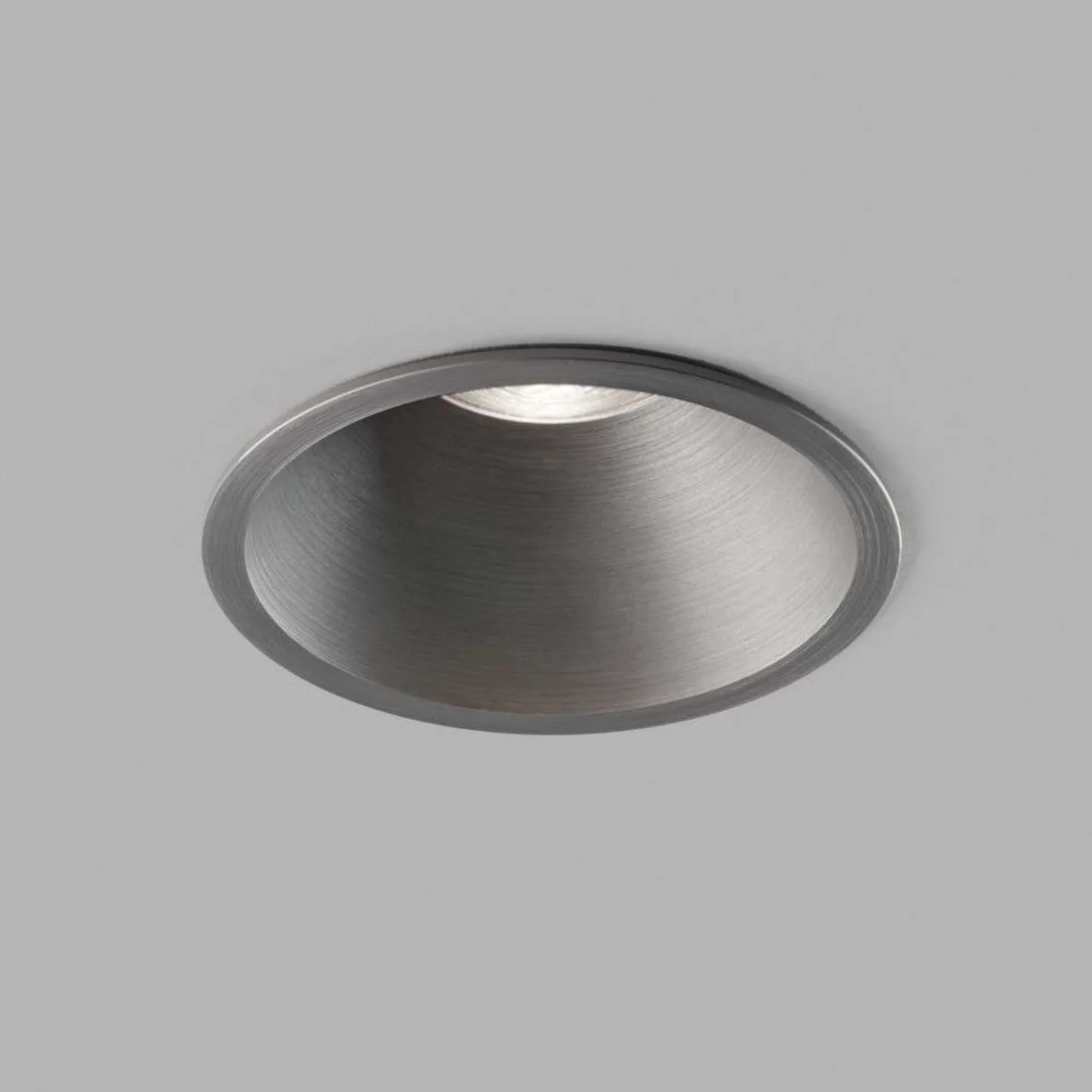 Curve II infälld spot Ø 110 cm IP54, CCT, silver - LIGHT-POINT - Vardagsrum - Aluminium