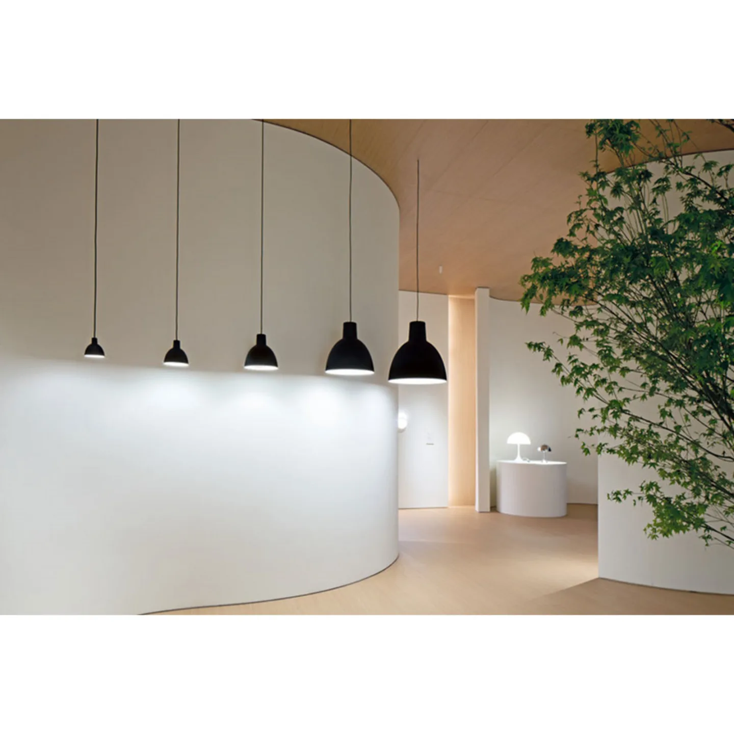 Toldbod 400 Pendel White - Louis Poulsen - Spisestue - Design - Aluminium - Med én lyskilde