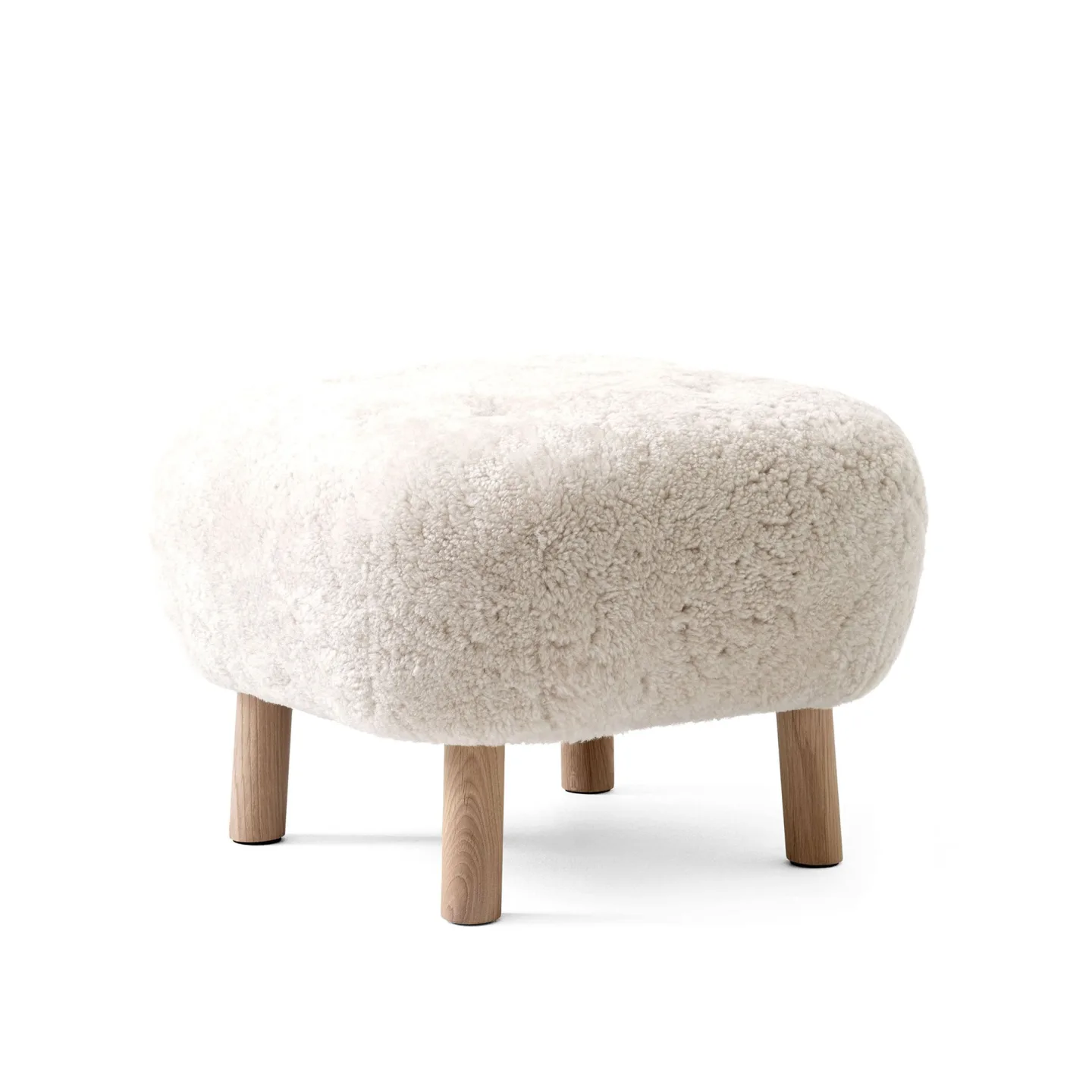 &Tradition - Little Petra Pouf - Sheepskin Moonlight 17mm/Oak - Fotpallar - Viggo Boesen - Vit - Trä/Syntetiskt/Ull