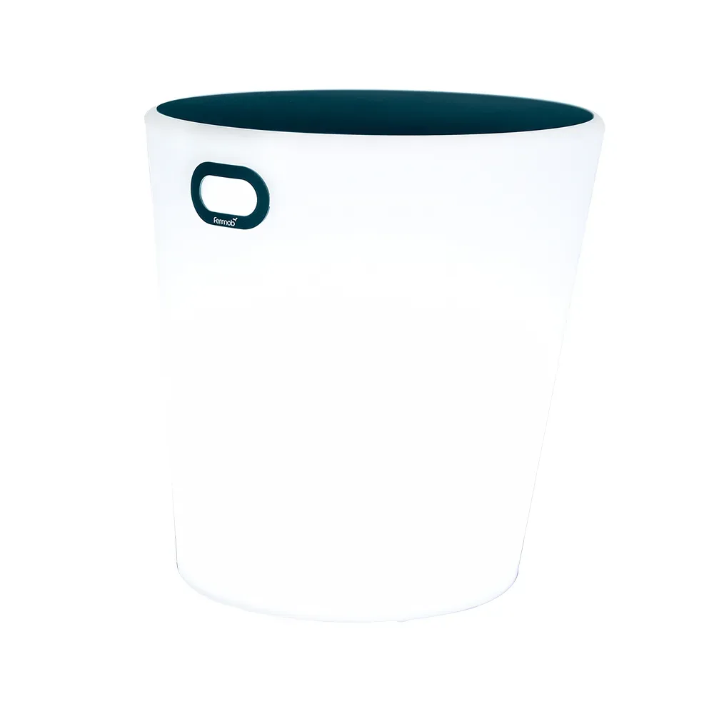 Fermob Inoui pall-lampa Acapulco blue (blå)