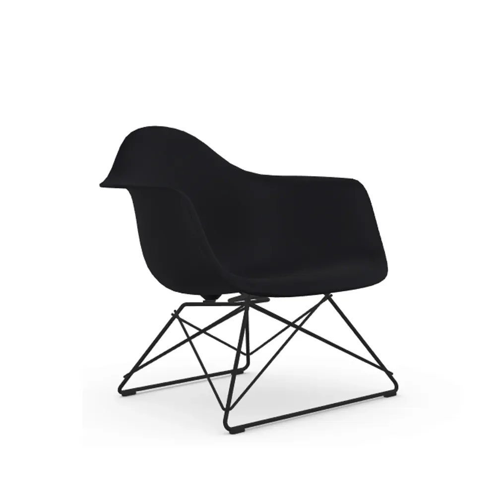 Vitra Eames plastic armchair LAR fåtölj Deep black-Black