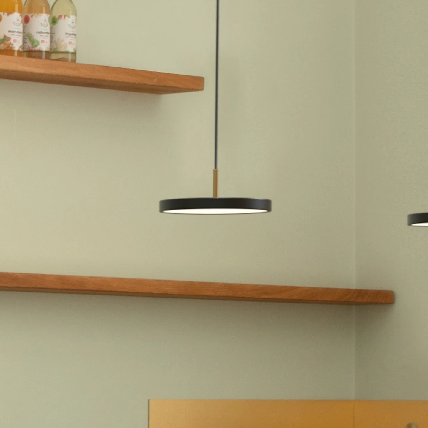 Asteria Taklampa Micro Black - UMAGE Asteria Micro V2 - Vardagsrum - Skandinavisk - Metall - Med en ljuskälla