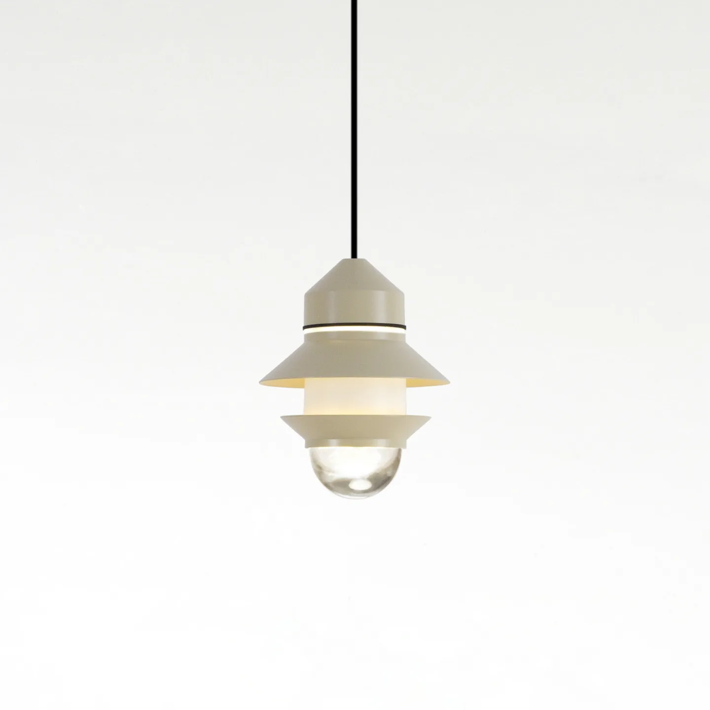 Santorini Taklampa Indoor Sand - Marset - Vardagsrum - Design - Glas - Med en ljuskälla
