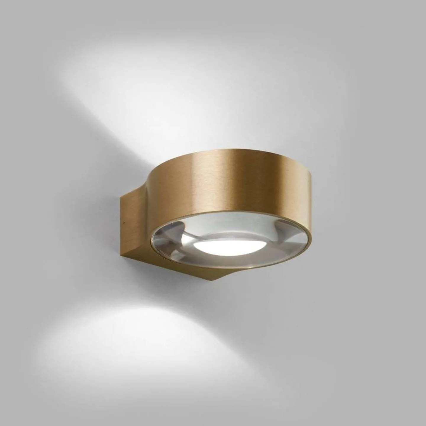 Orbit W2 væglampe 2700K messing - LIGHT-POINT - Stue - Aluminium