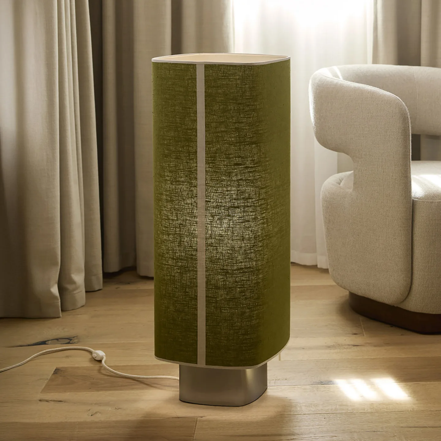 Dolce Stehleuchte, avocadogrün - MARKET SET - Wohnzimmer - Design - Stoff / Textil - Einflammig