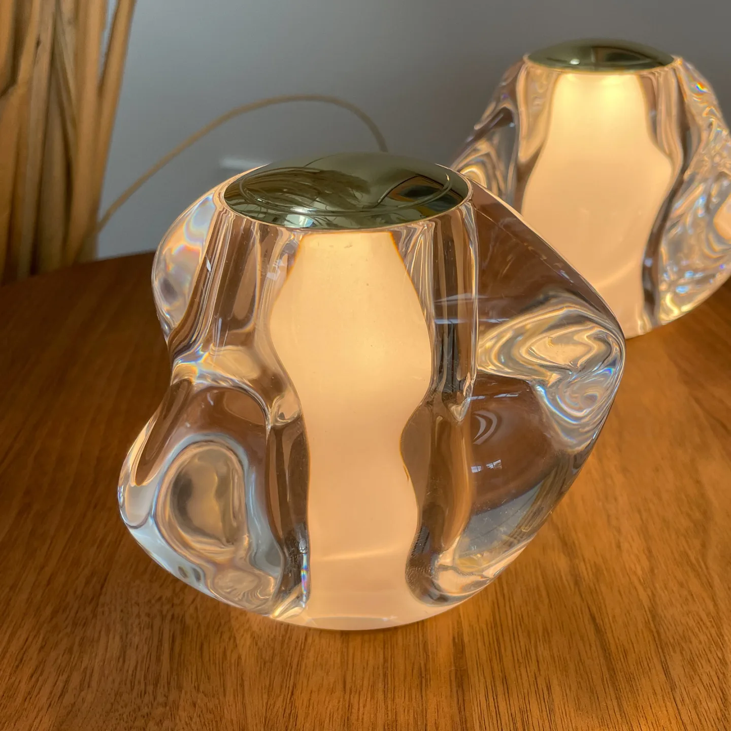 Ice Ball Portable Tischleuchte Gold - Loom Design - Wohnzimmer - Modern - Metall - Kugel