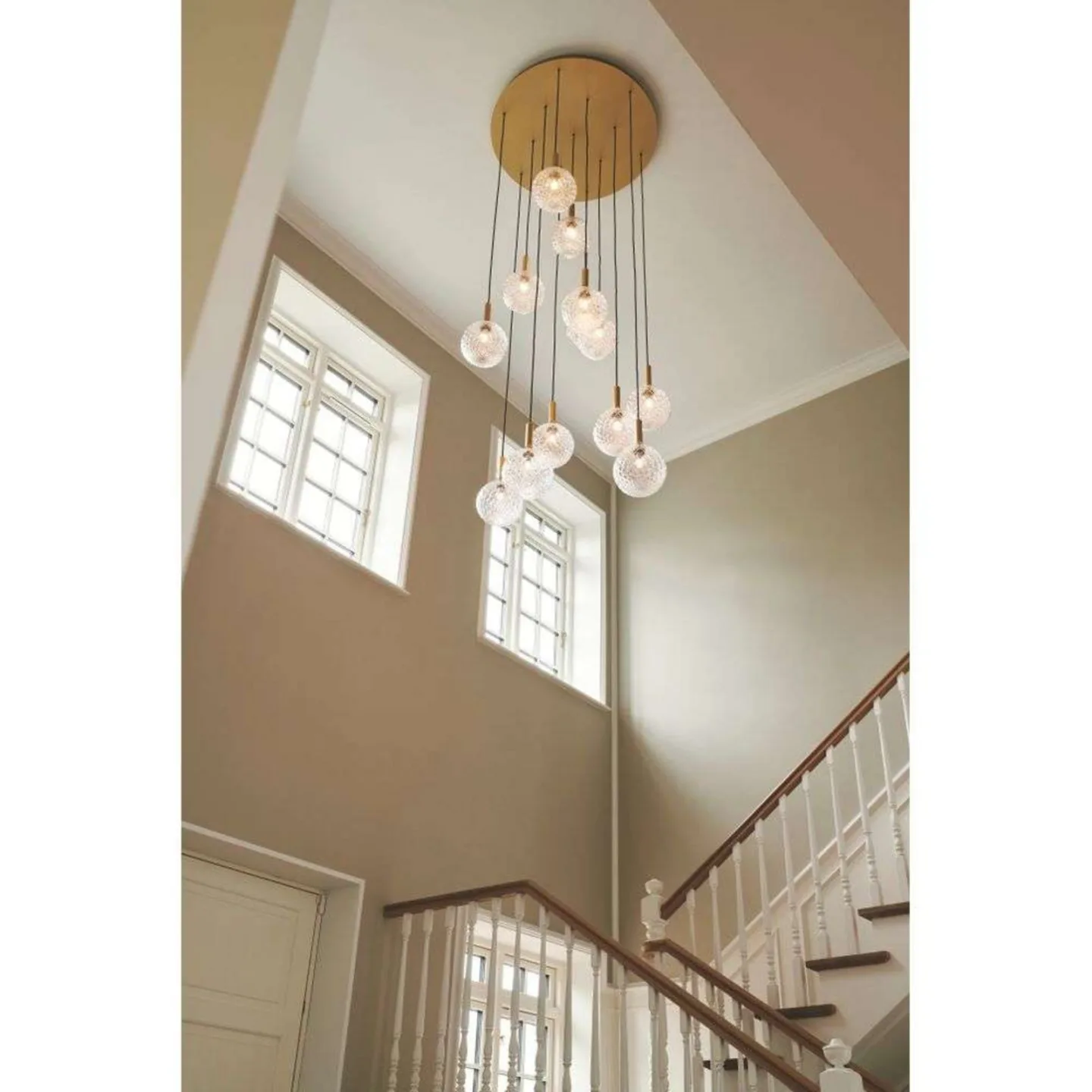 Miira 13 Kronleuchter, messing/klar, Ø 98cm, 13-flg. - Nuura Nuura Aps - Esszimmer - Skandinavisch - Metall - Mehrflammig