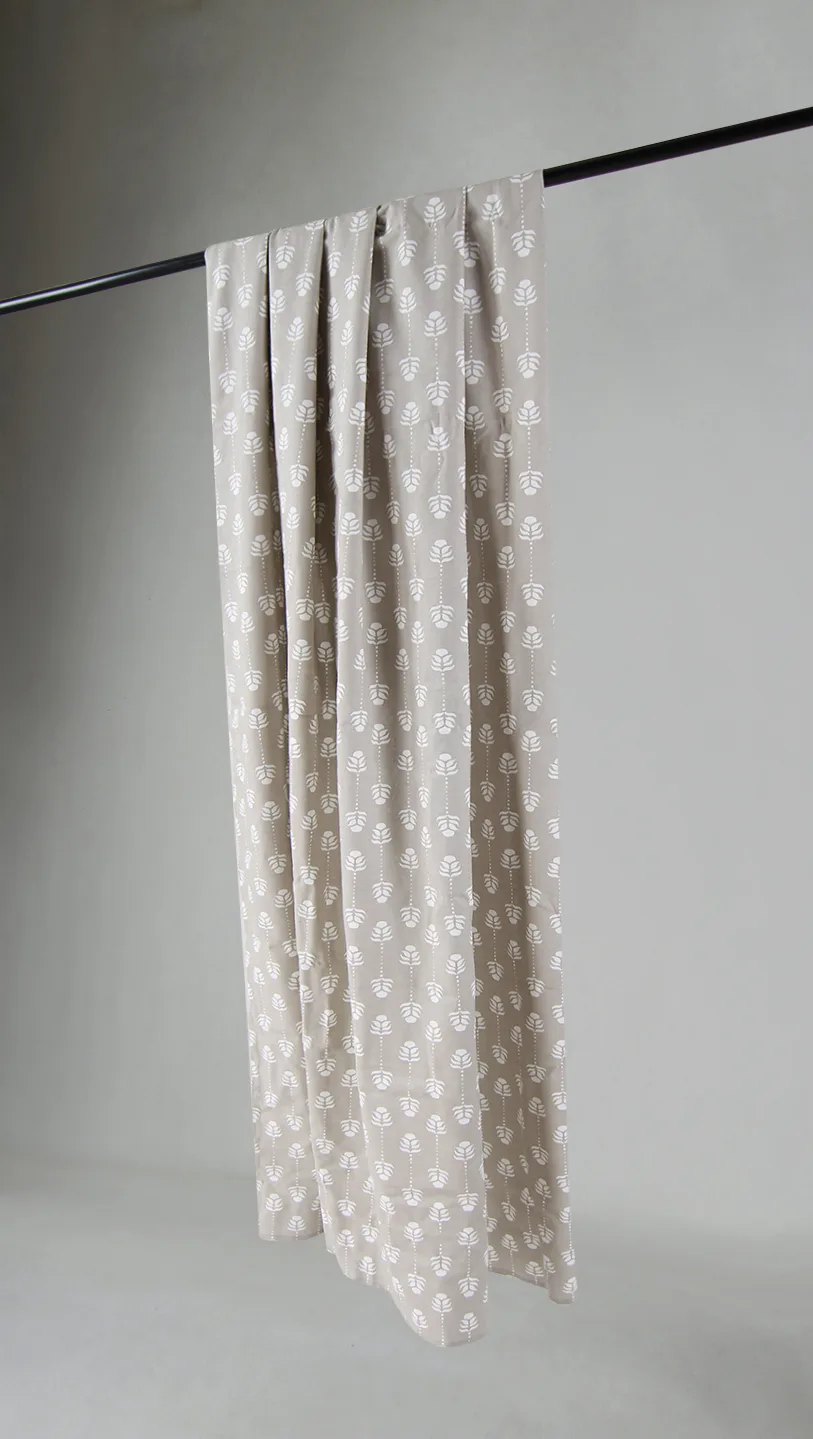 Gardiner - Bomullsgardin Sari (beige) (Størrelse: 140 x 300)