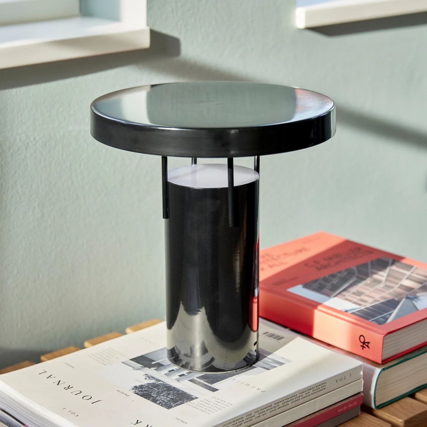 BringMe LED-Akku-Tischleuchte, schwarz glänzend, 28cm-HÜBSCH - Terrasse - Metall - Einflammig