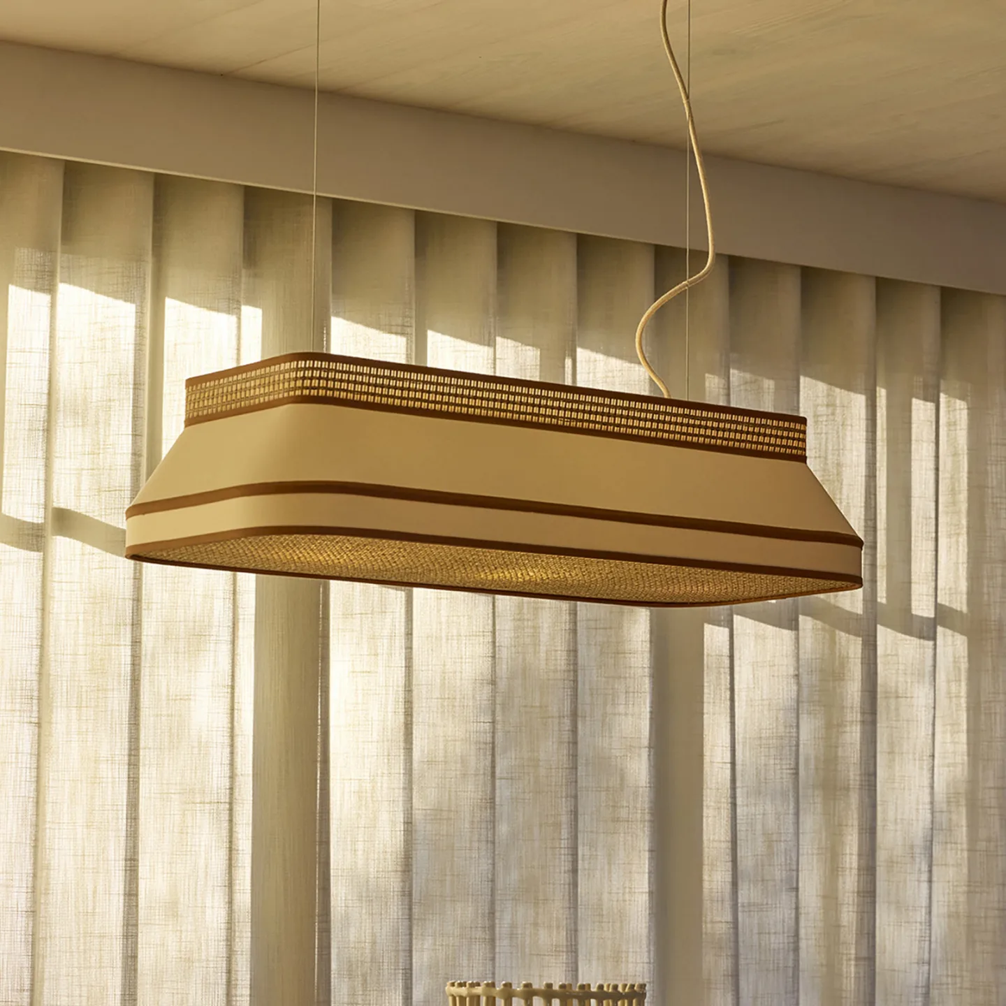 Square hængelampe, 88 x 38 cm - MARKET SET - Spisestue - Design - Stof / tekstil - Kantet