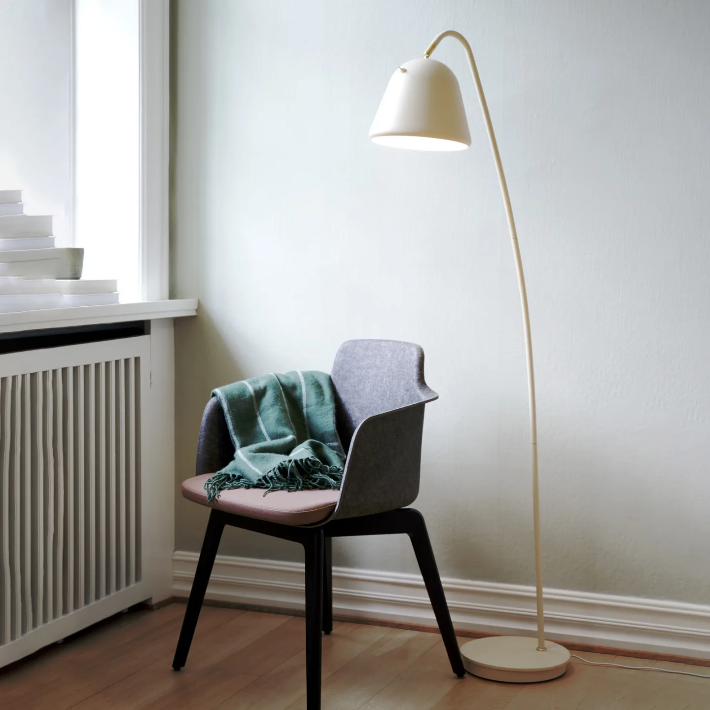 Fleur Stehleuchte Beige - Nordlux - Wohnzimmer - Skandinavisch - Metall - Einflammig