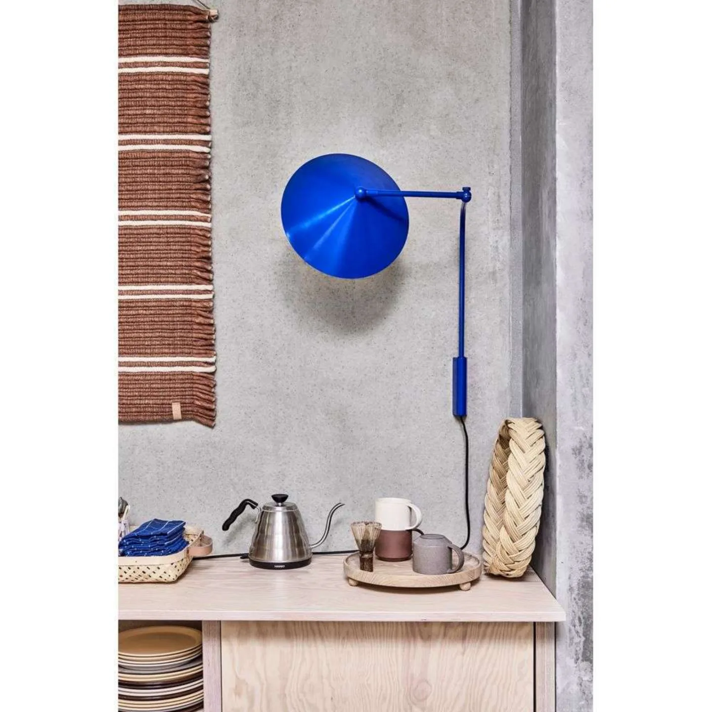Kasa Wandleuchte, blau, Metall, E27 - OYOY Living Design - Wohnzimmer - Skandinavisch - Einflammig