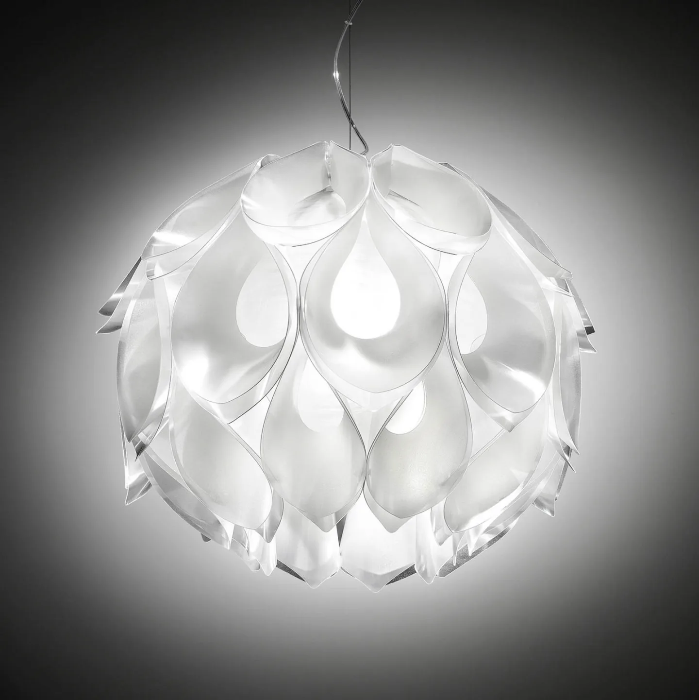 Flora Pendelleuchte M Weiß - SLAMP - Wohnzimmer - Design - Kunststoff - Einflammig