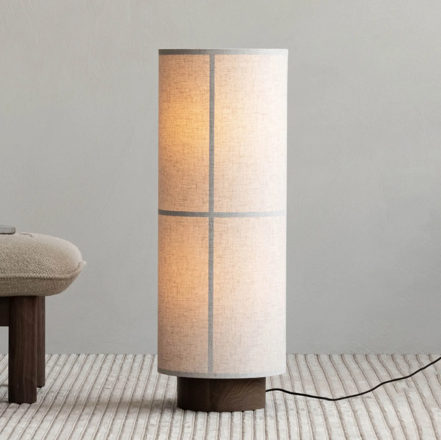Hashira Gulvlampe Ø30 Raw - Audo Copenhagen - Stue - Design - Stoff / Tekstil - Med skjerm
