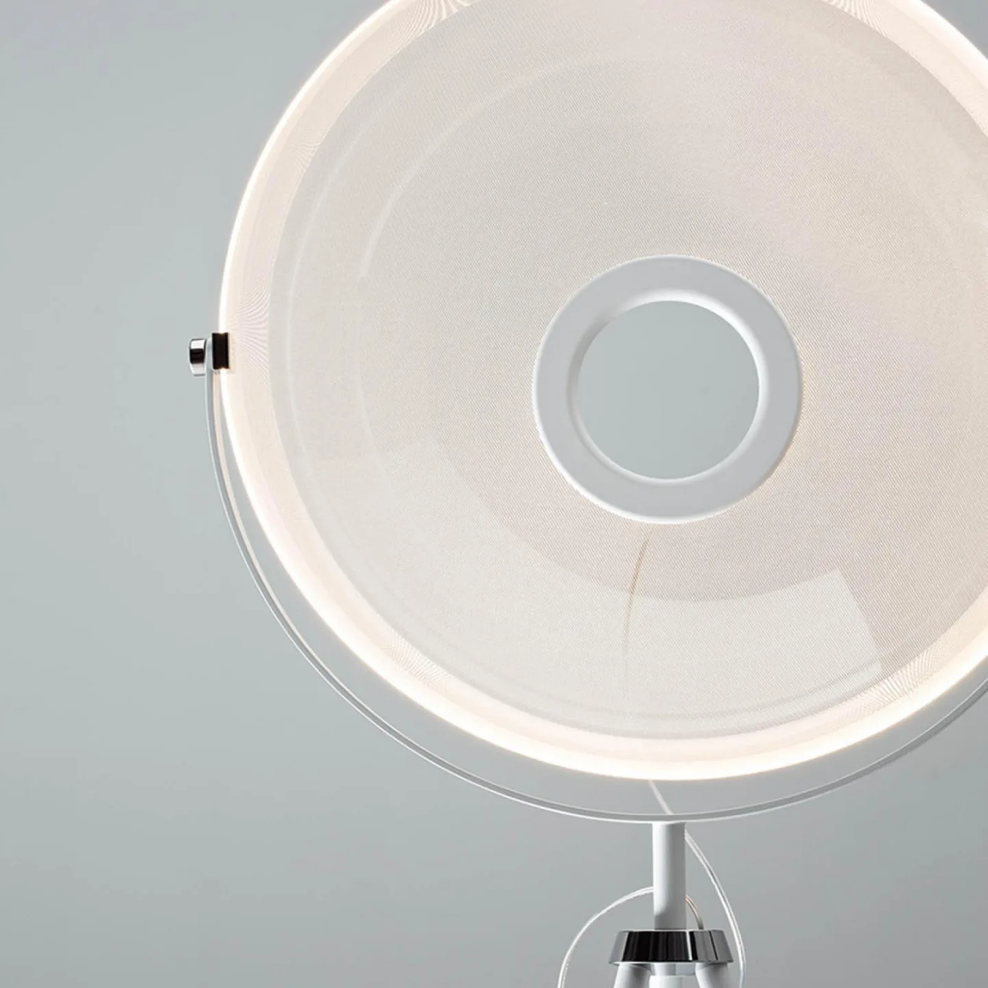 Demi Moon LED-Stehleuchte, weiß, Höhe 196 cm - Stilnovo - Wohnzimmer - Design - Aluminium - Dreibein