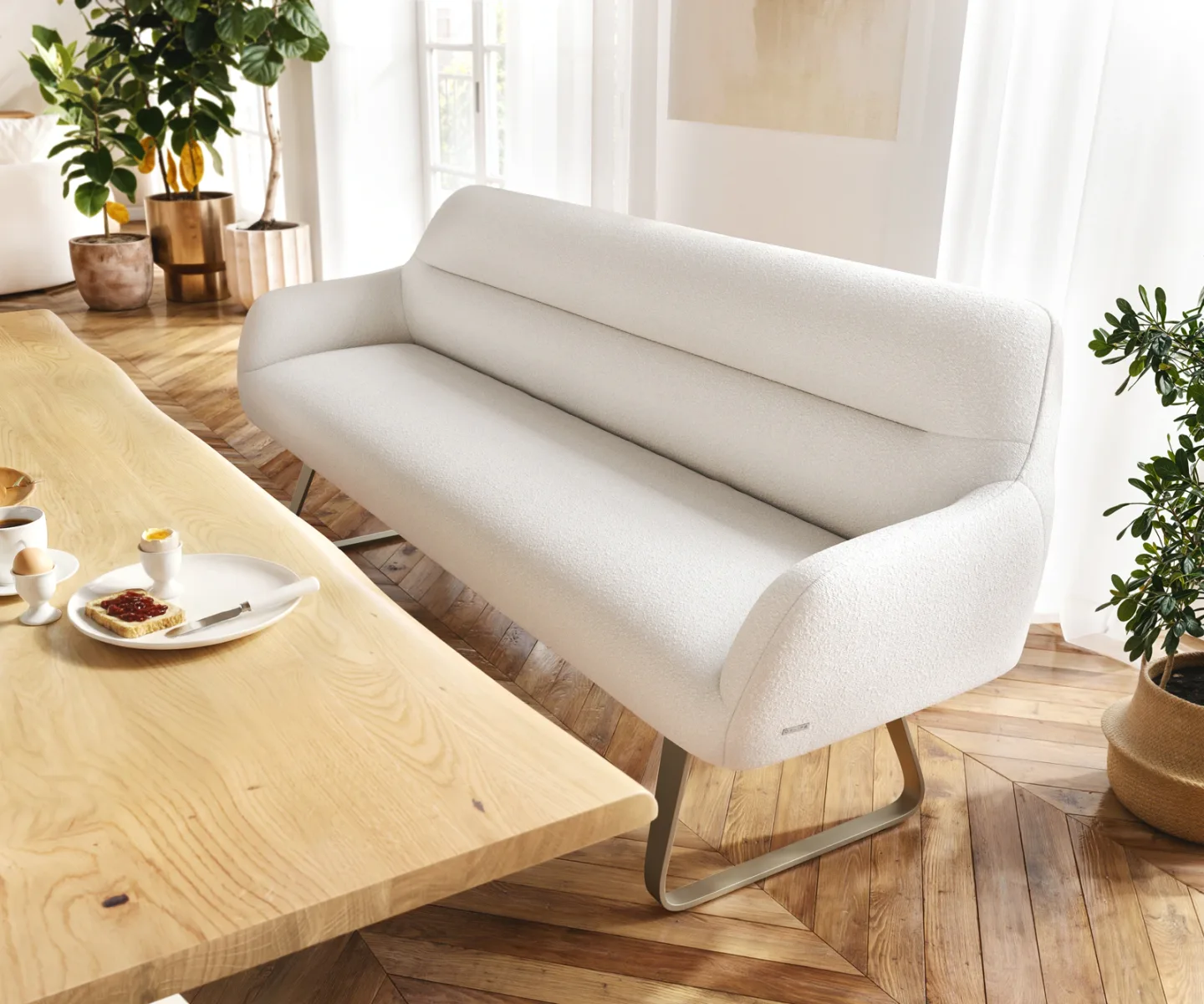Esszimmerbank Taya-Flex 200 cm Bouclé Creme-Weiß Kufengestell flach Effektfinish Titan Taschenfederkern