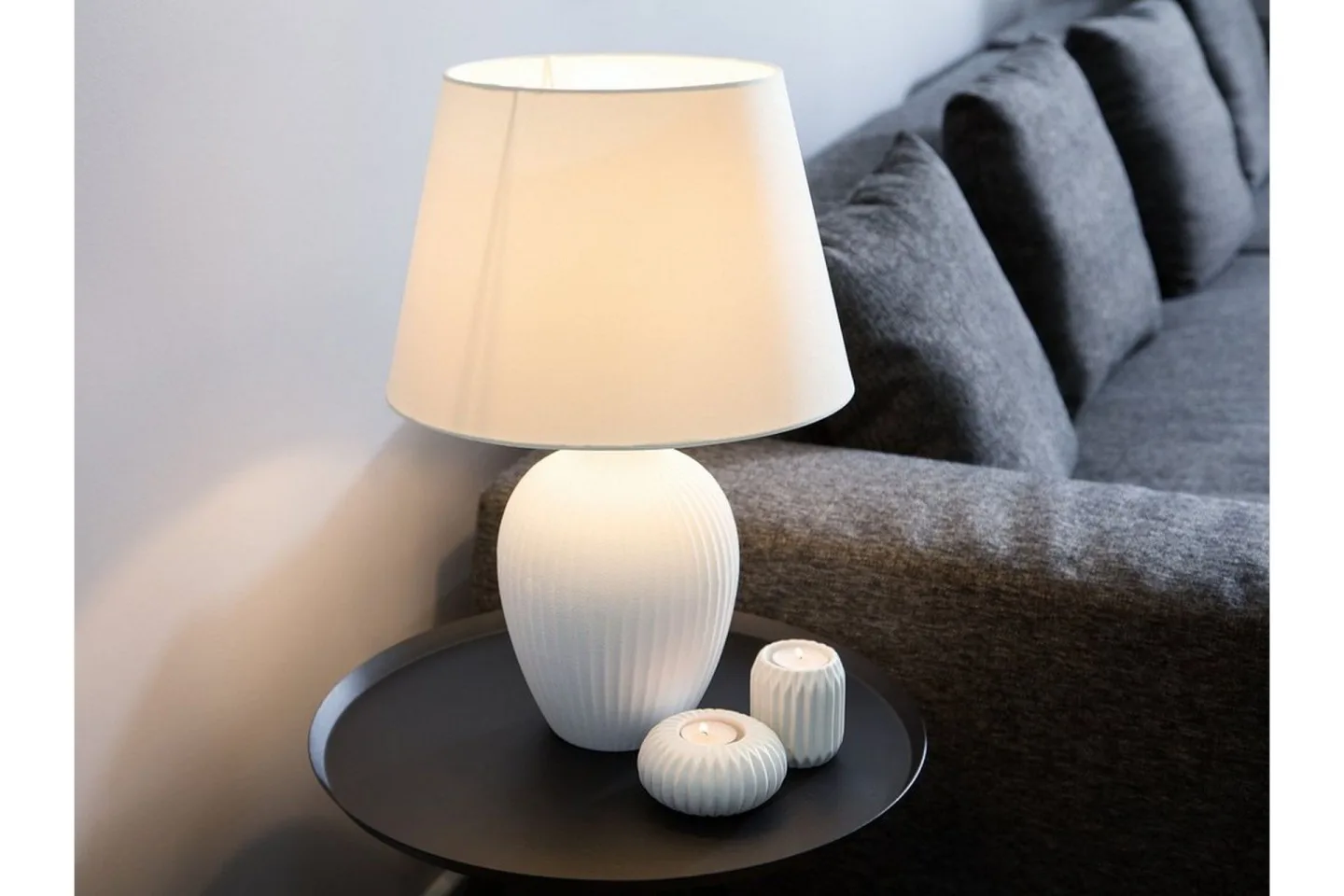 Fergus Bordslampa 33 cm - Vit