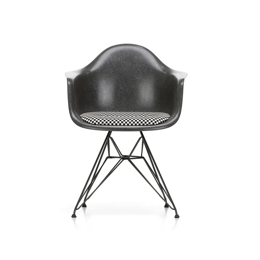 Vitra Eames fiberglass armchair DAR stol klädd sits Checkered-Elephant grey-Svart