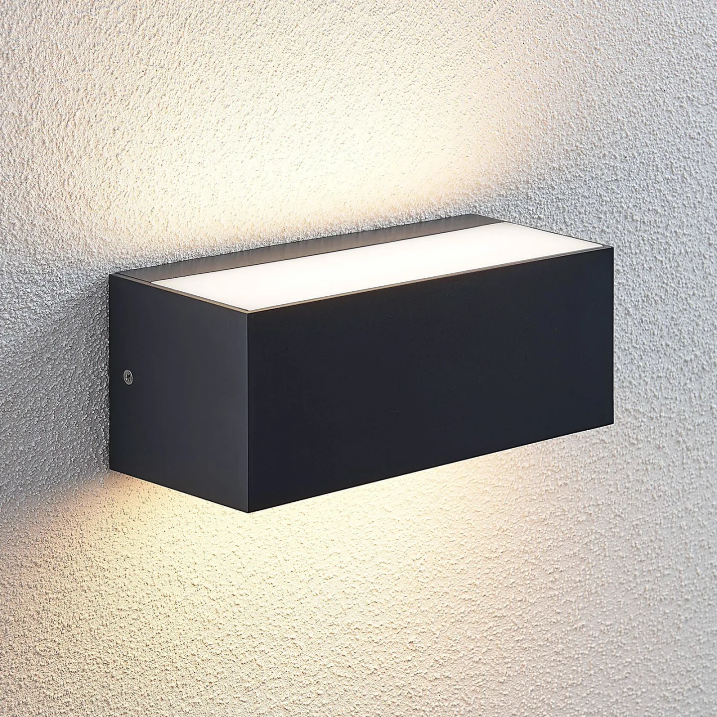 Nienke LED Udendørs Væglampe IP65 L23 Dark Grey - Lindby - Altan - Moderne - Plastik - Kantet