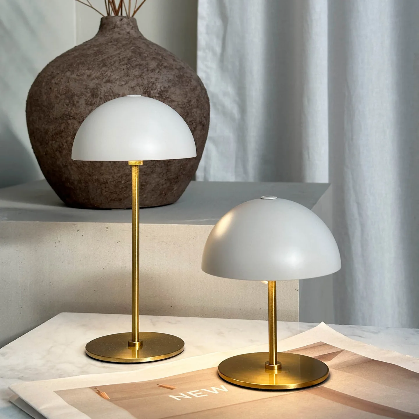 Along LED-Akku-Tischleuchte, beige, 2er-Set - Dyberg Larsen - Wohnzimmer - Skandinavisch - Metall - Mit Schirm